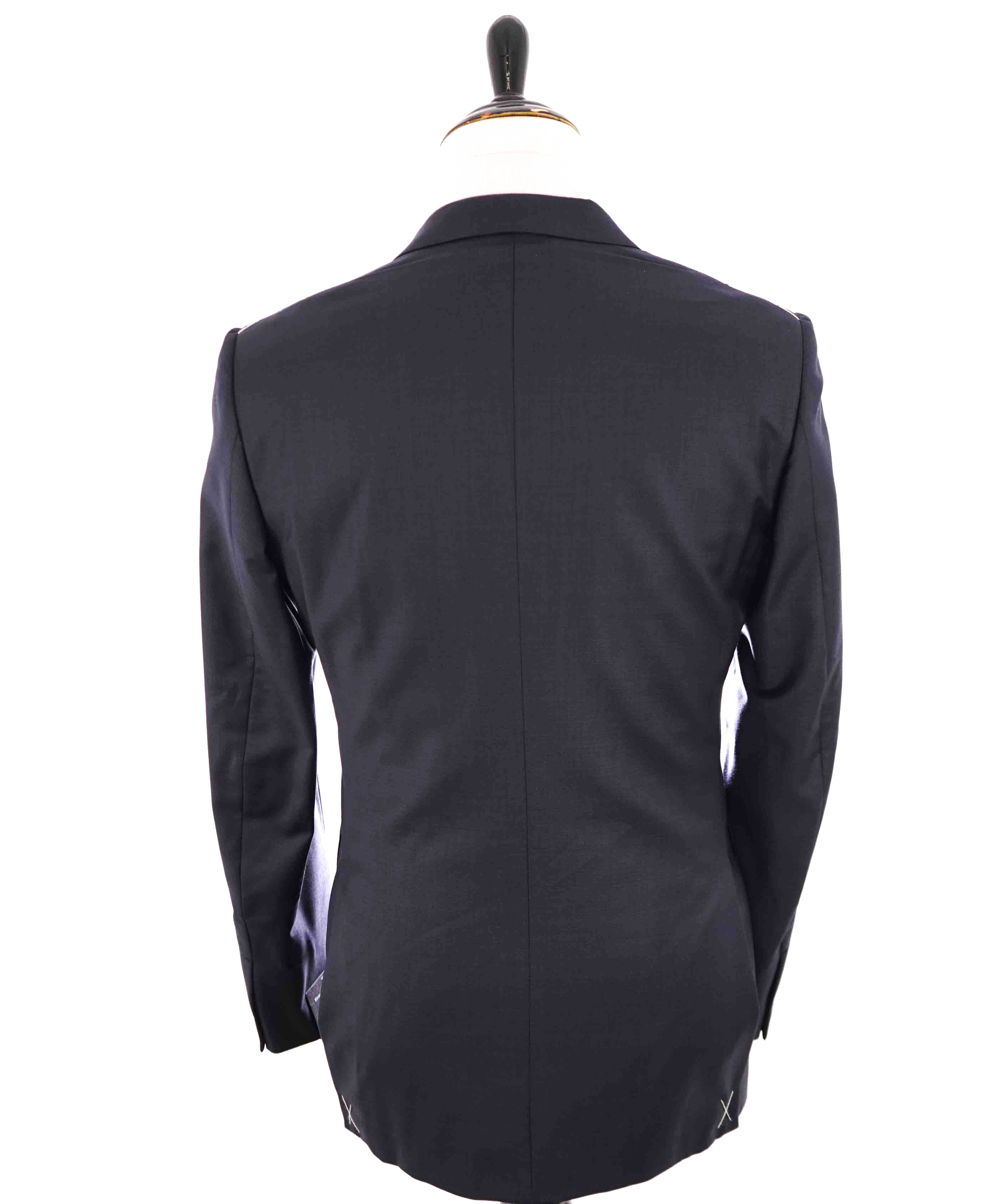 $3,290 ERMENEGILDO ZEGNA- “TORFEO” Navy Blue Solid Blazer- 40L