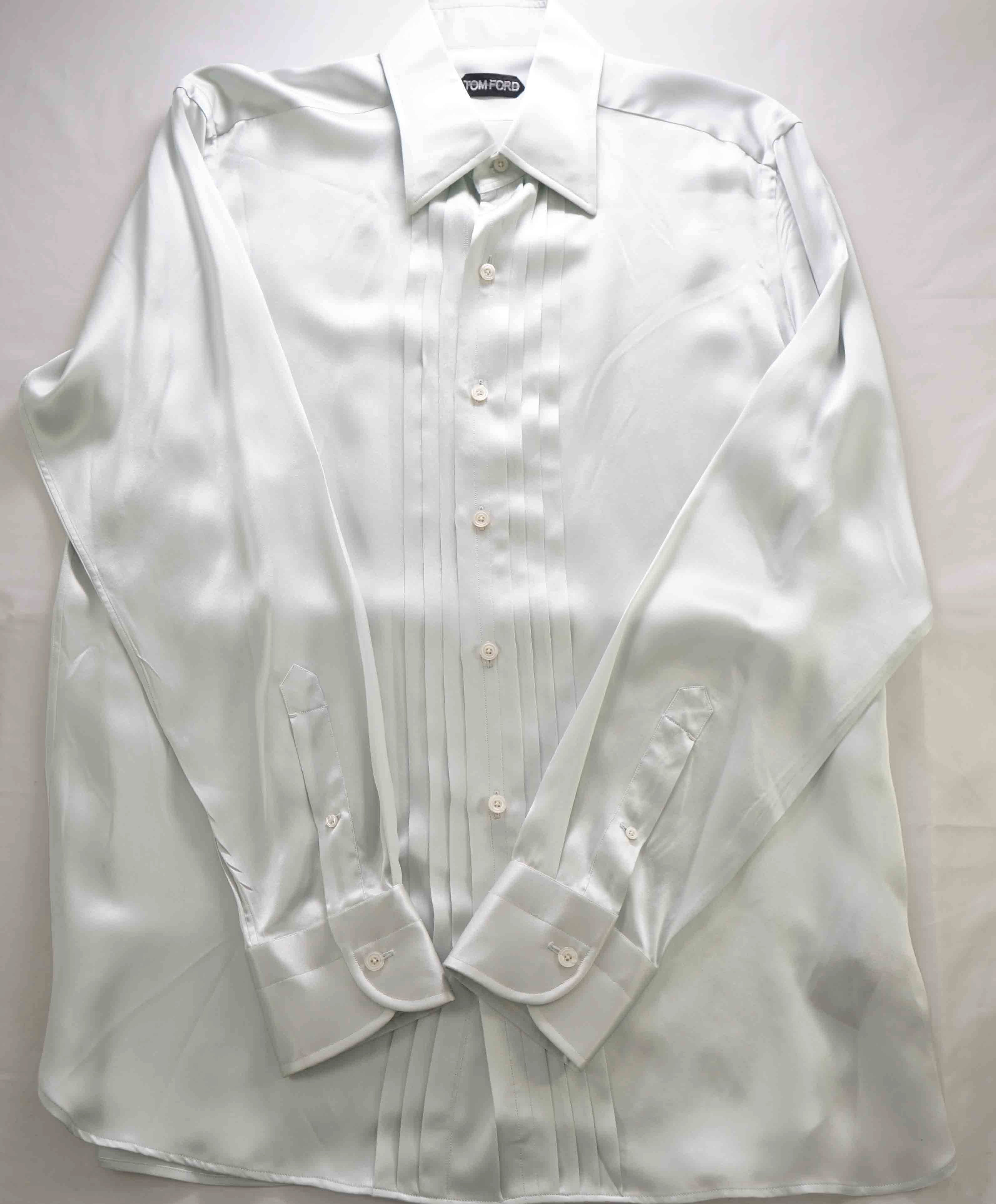 $1,480 TOM FORD - PURE SILK Pleated Placket BABY BLUE Button Down Shirt - 16.5