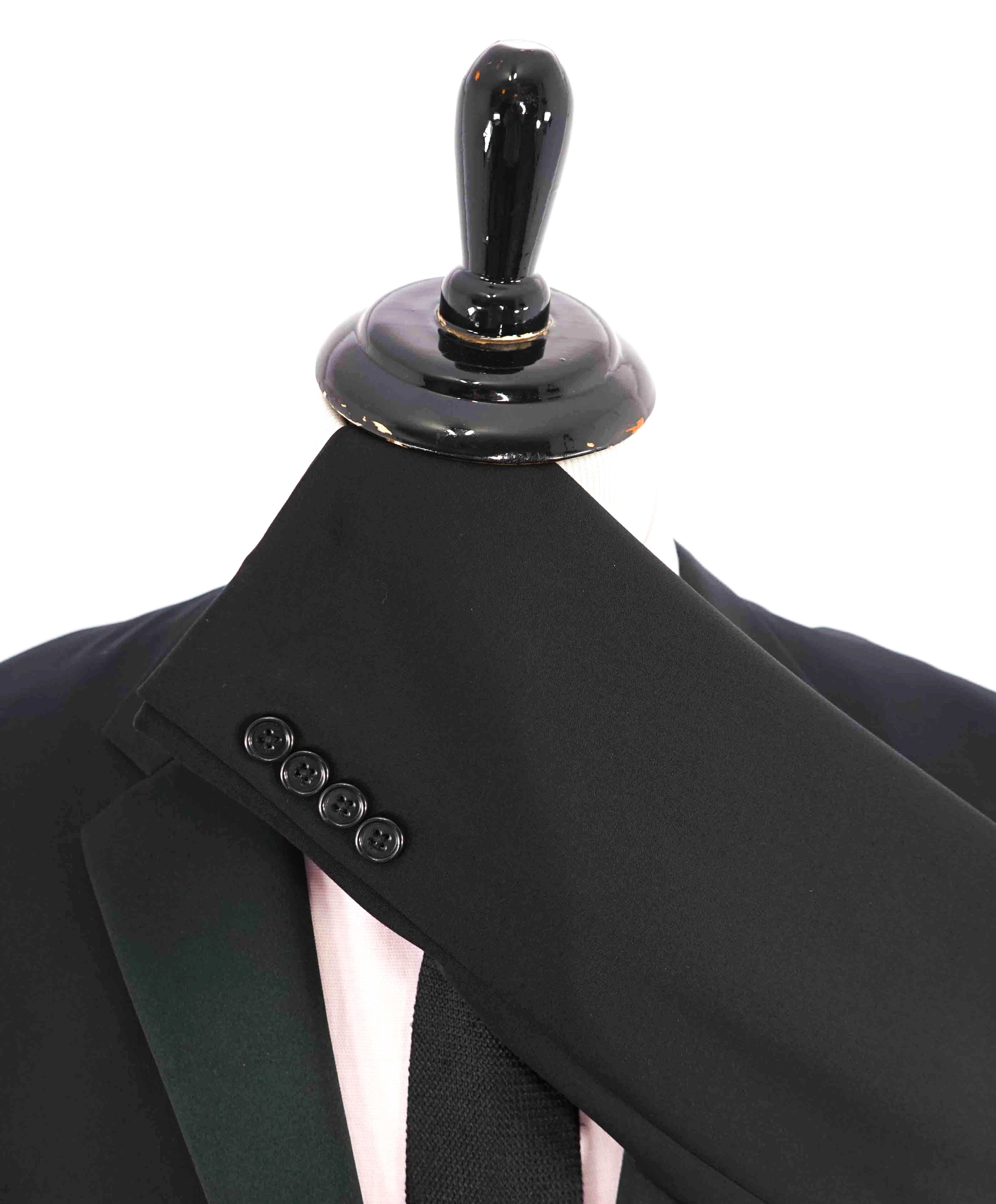 $1,995 RALPH LAUREN BLACK LABEL - Notch Lapel Black Tuxedo JACKET - 46L