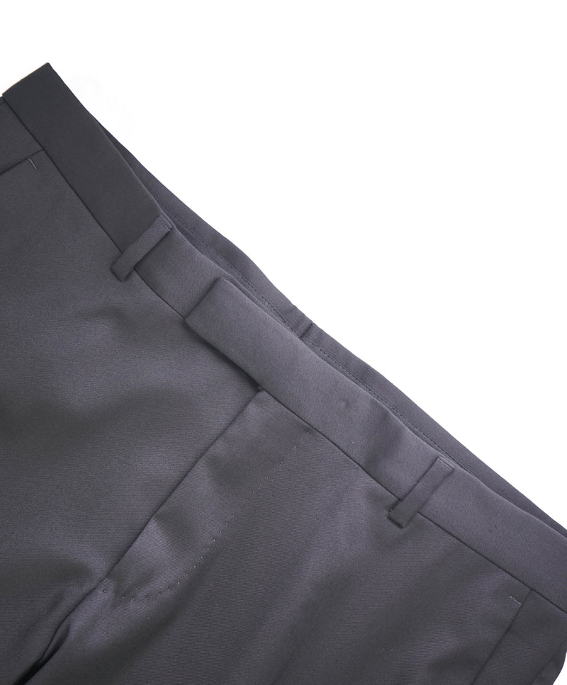 Z ZEGNA - *CLOSET STAPLE* Black Solid "Slim" Flat Front Dress Pants - 34W