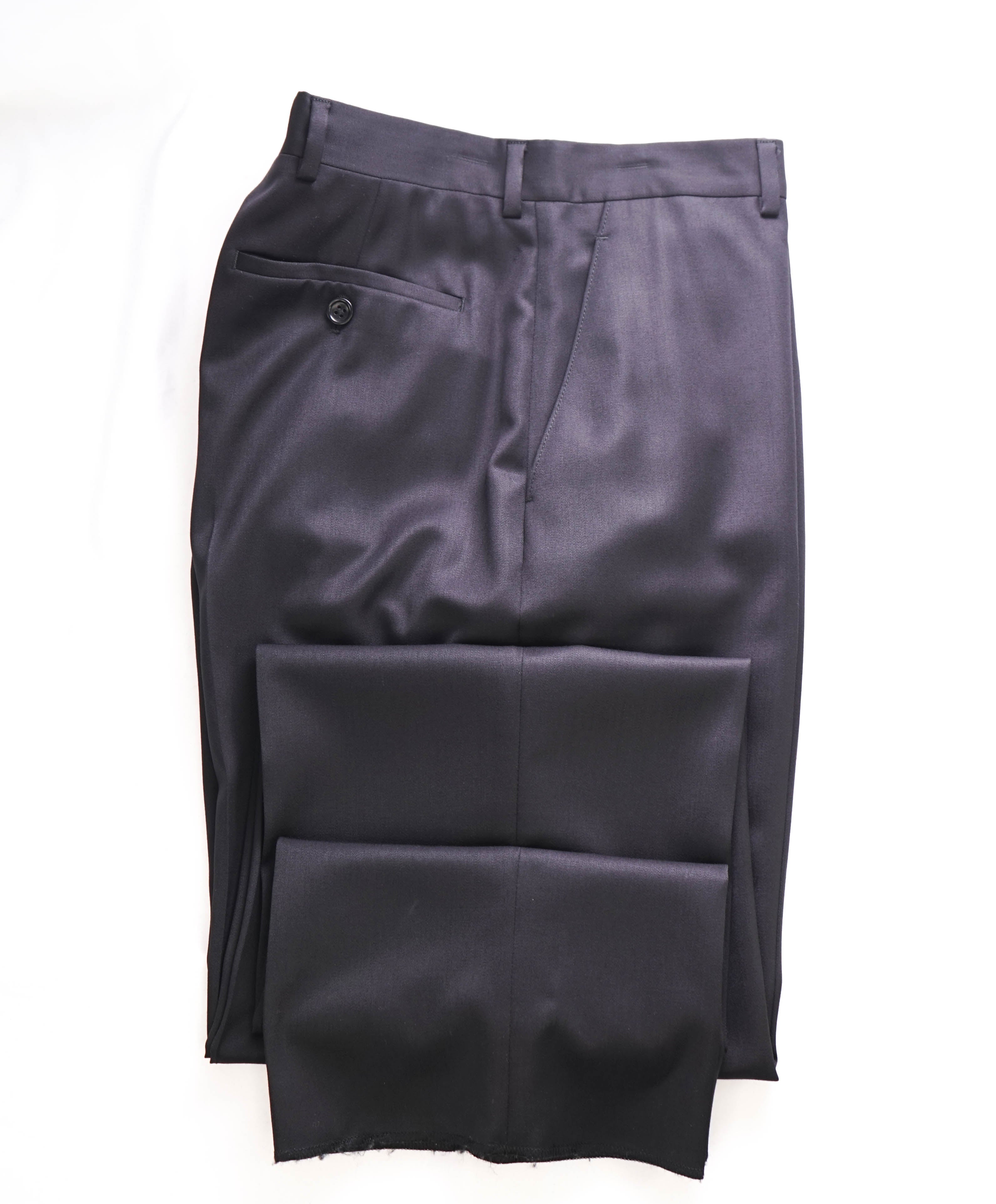 ARMANI COLLEZIONI - *CLOSET STAPLE* Black Classic Flat Front Dress Pants - 32W