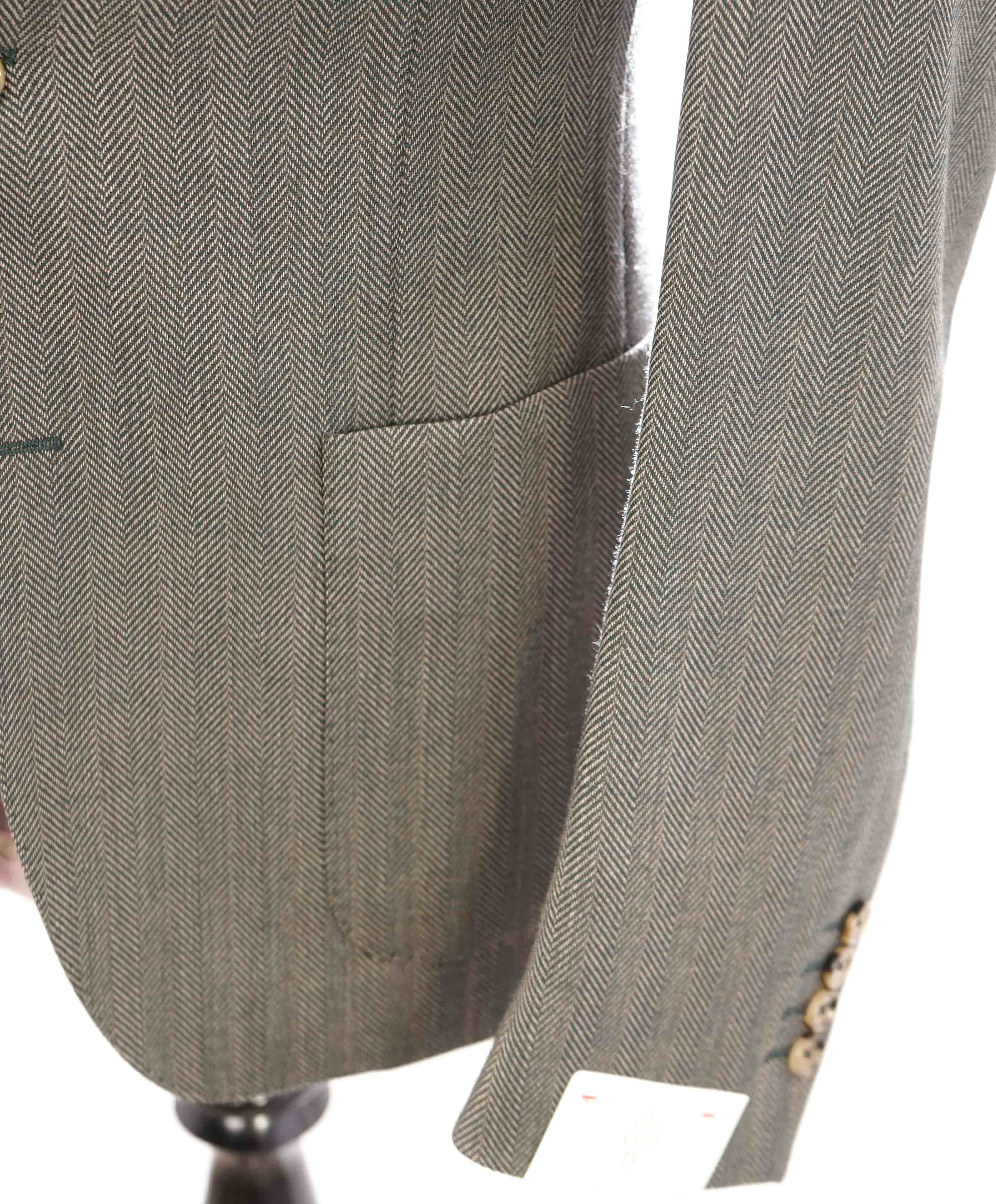 $1,395 ELEVENTY - Green Herringbone Peak Lapel Blazer - 40 (50 EU)