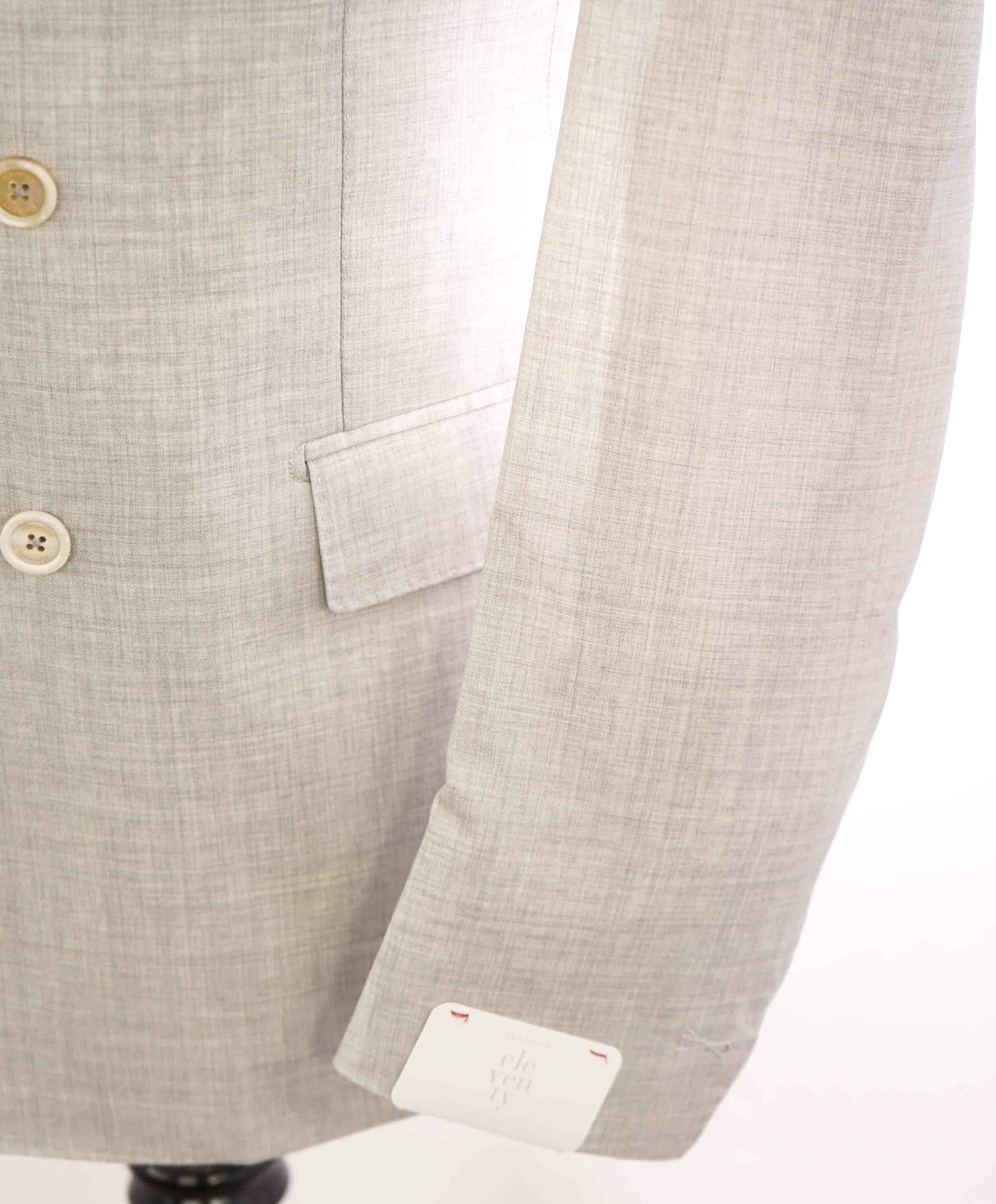 $2,495 ELEVENTY - DOUBLE-BREASTED Wool/Silk Light Gray Suit - 40US (50EU)