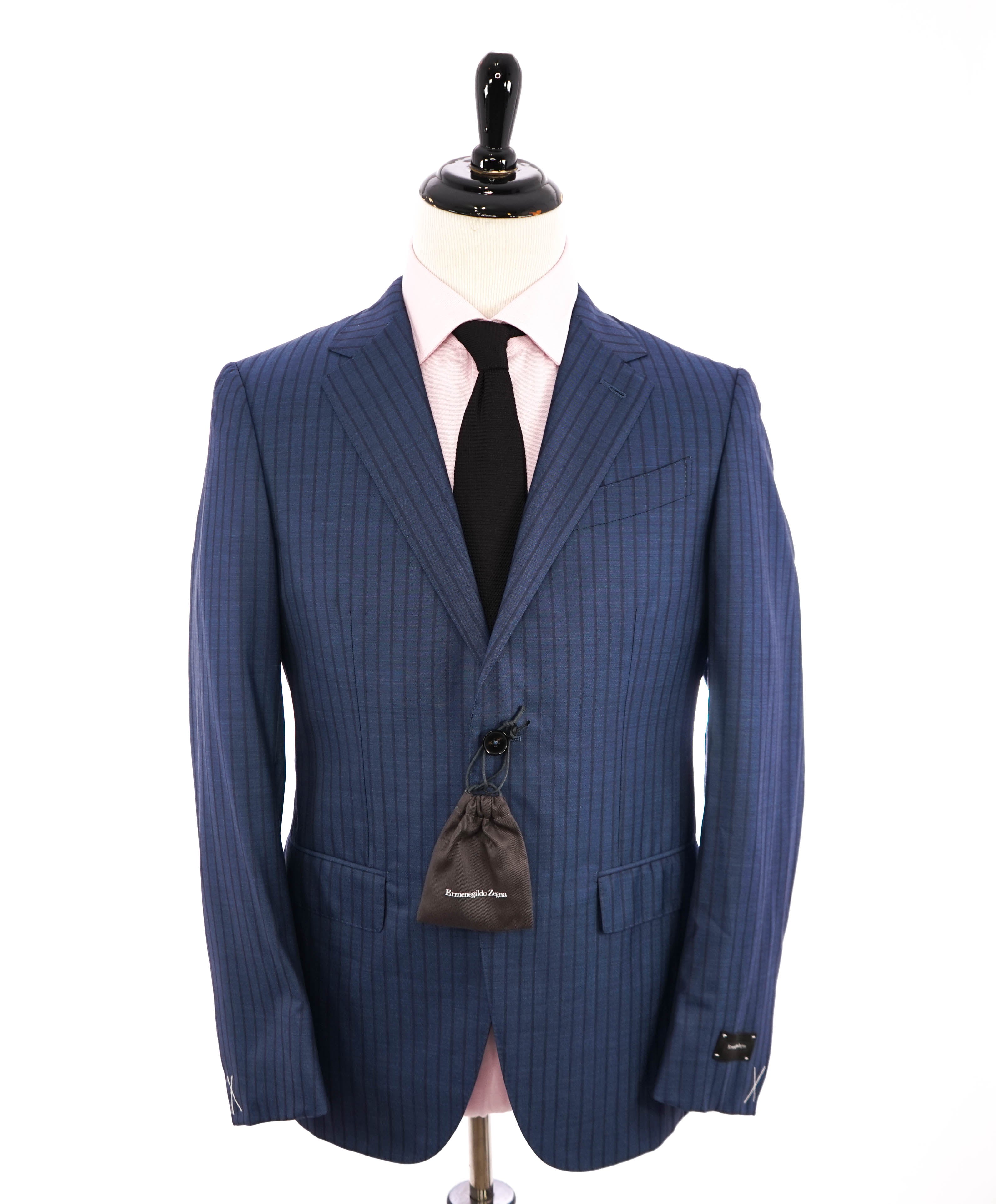 ERMENEGILDO ZEGNA -"TROFEO 600" *Chalk Stripe* Blue Silk Suit - 38R