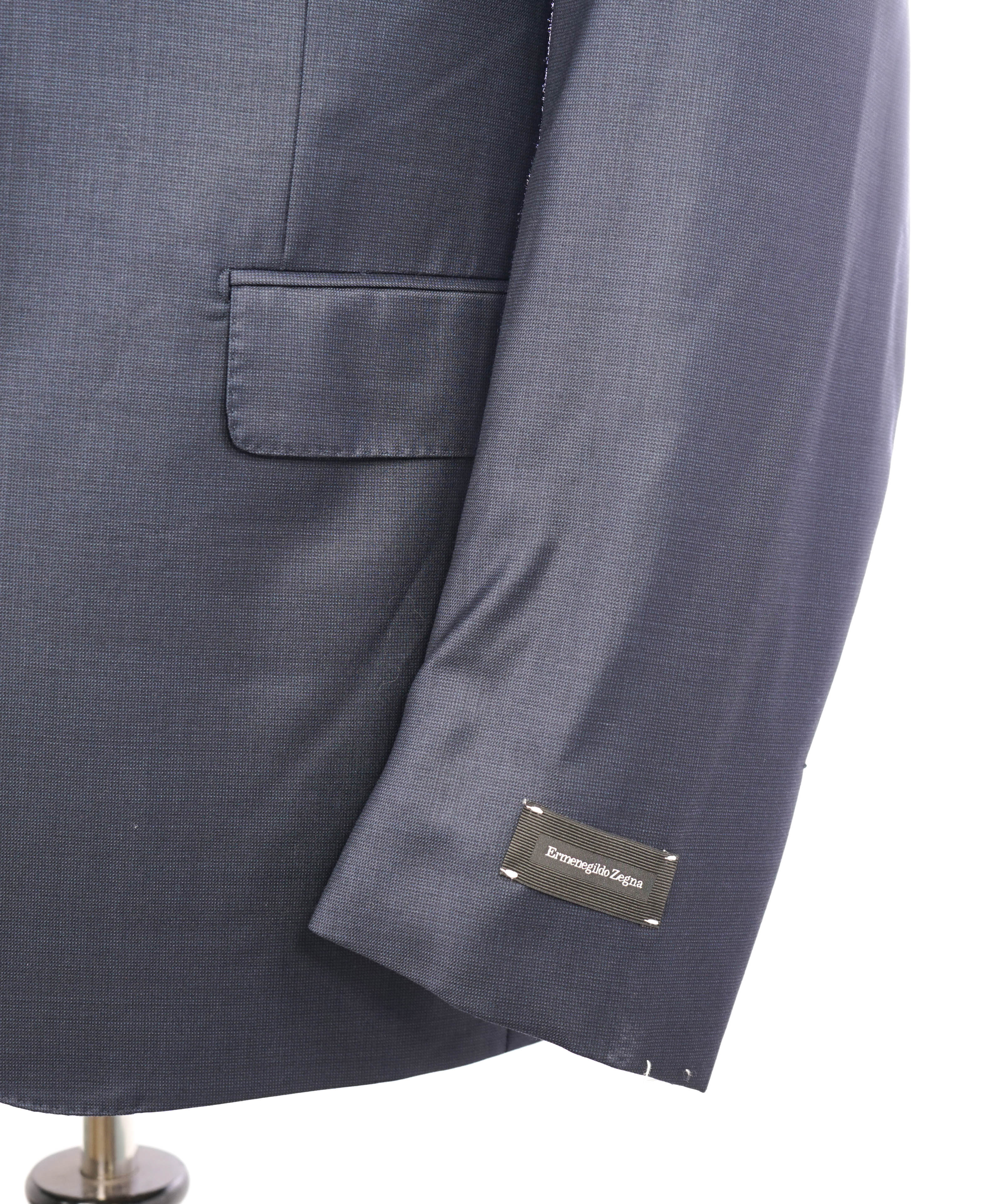 ERMENEGILDO ZEGNA -"TROFEO" *CLOSET STAPLE* Blue Textured Suit - 40R