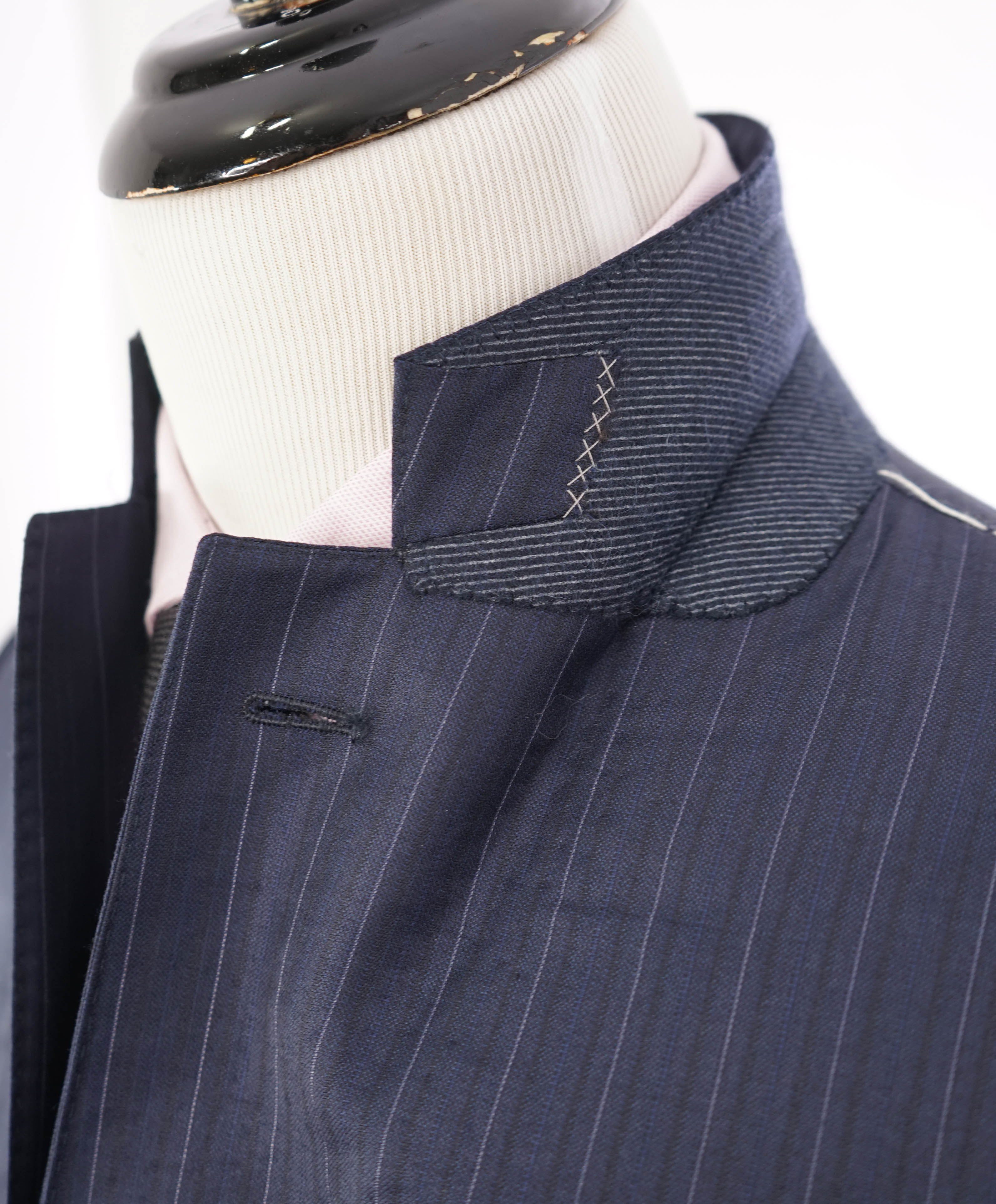 ERMENEGILDO ZEGNA -"TROFEO" MILANO Tonal Alternating Blue Stripe Suit - 40R