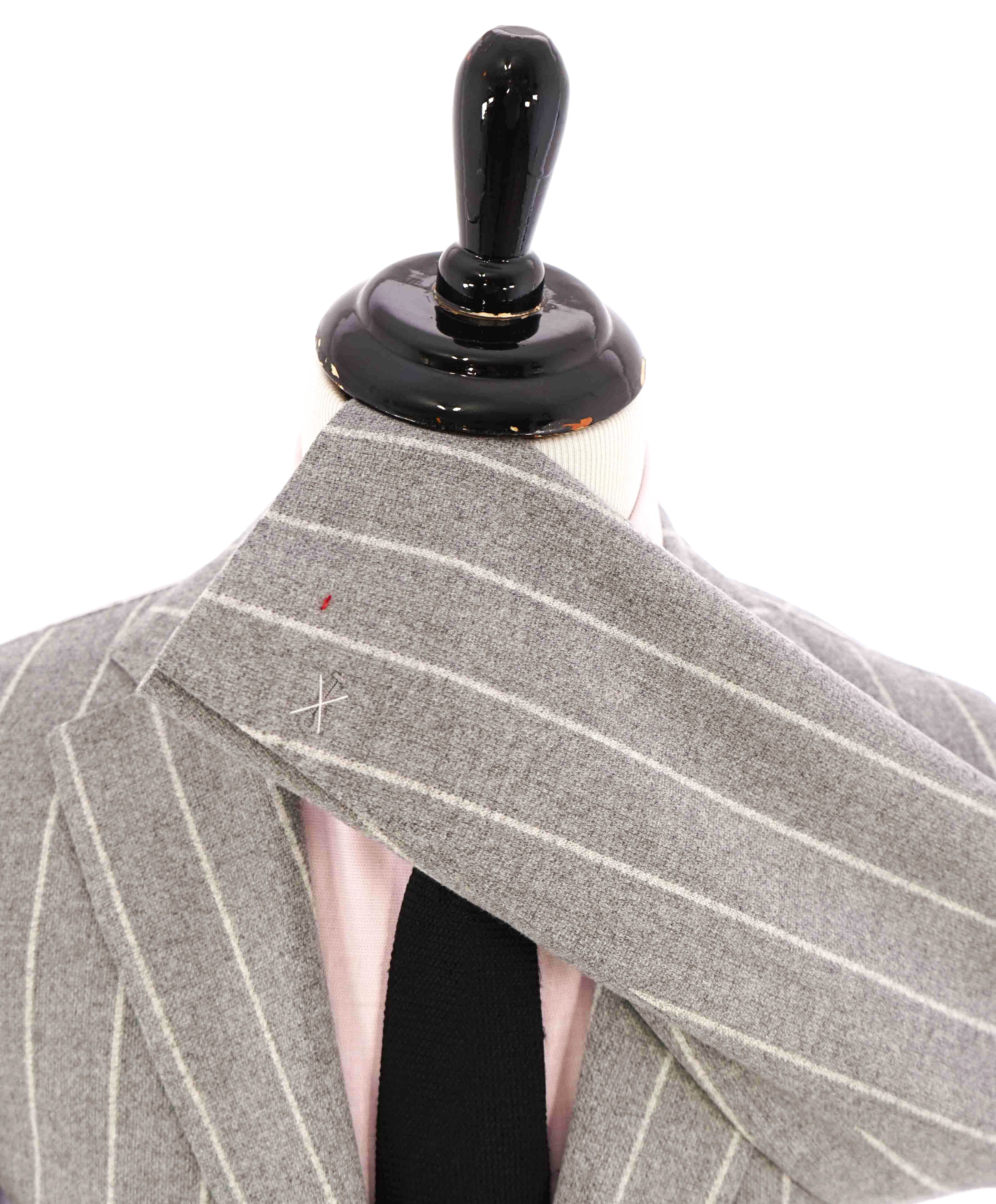 $2,195 ELEVENTY -Gray/Ivory Chalk Stripe WOOL & CASHMERE Blazer- 40US (50EU)