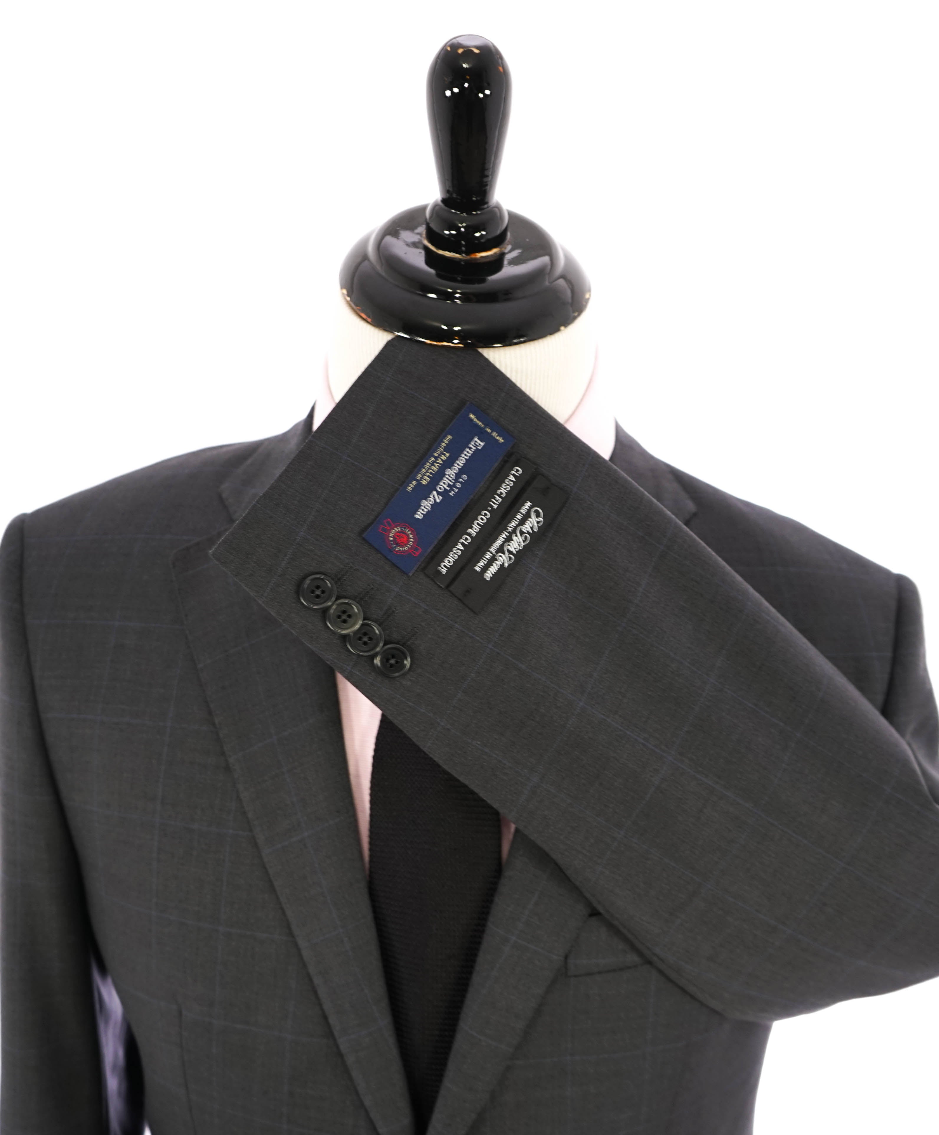 ERMENEGILDO ZEGNA - By SAKS FIFTH AVENUE *CLASSIC* "Traveller" Suit - 40R