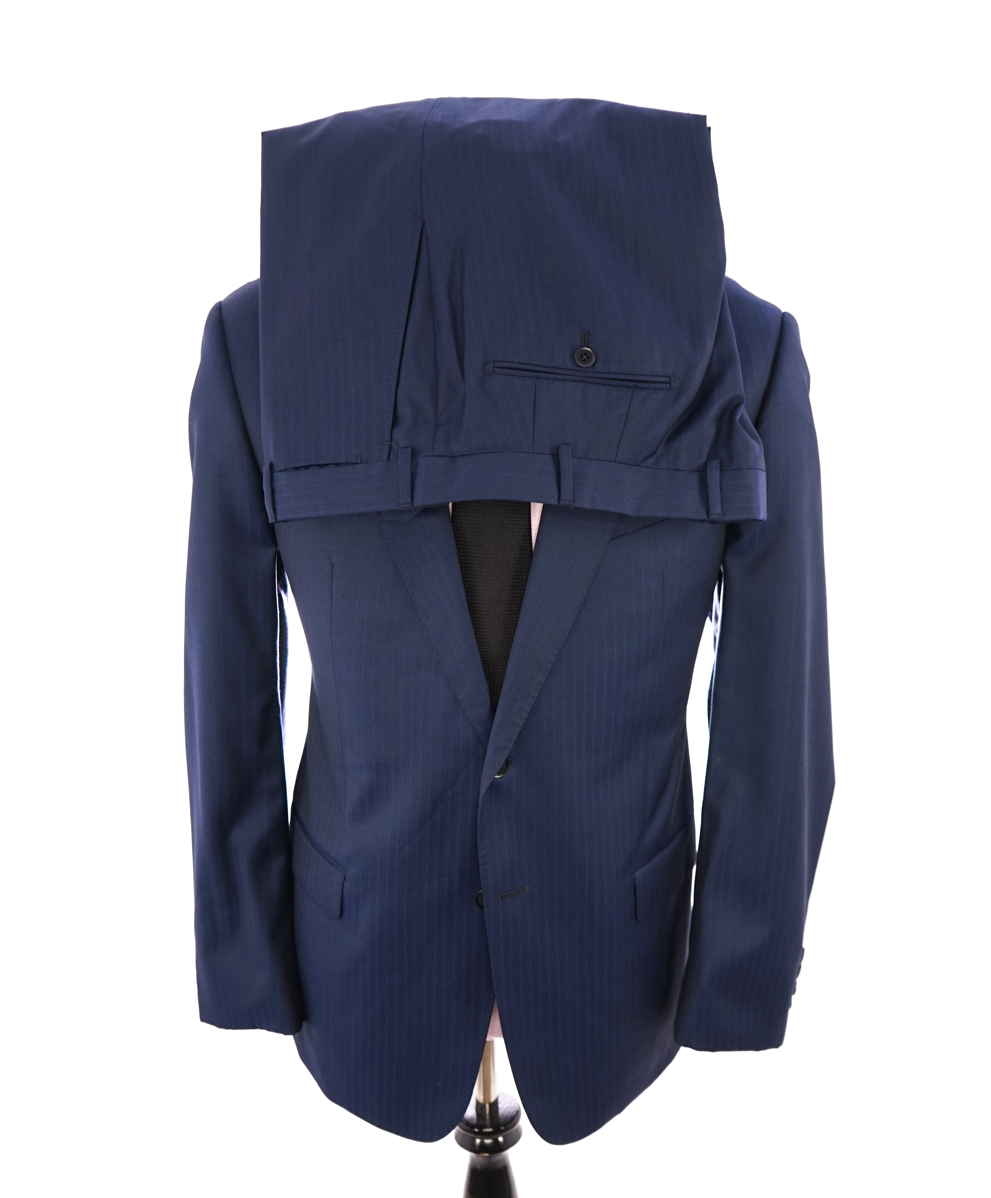 $1,895 ARMANI COLLEZIONI - Tonal Royal Blue Textured Suit "G Line " -  44R