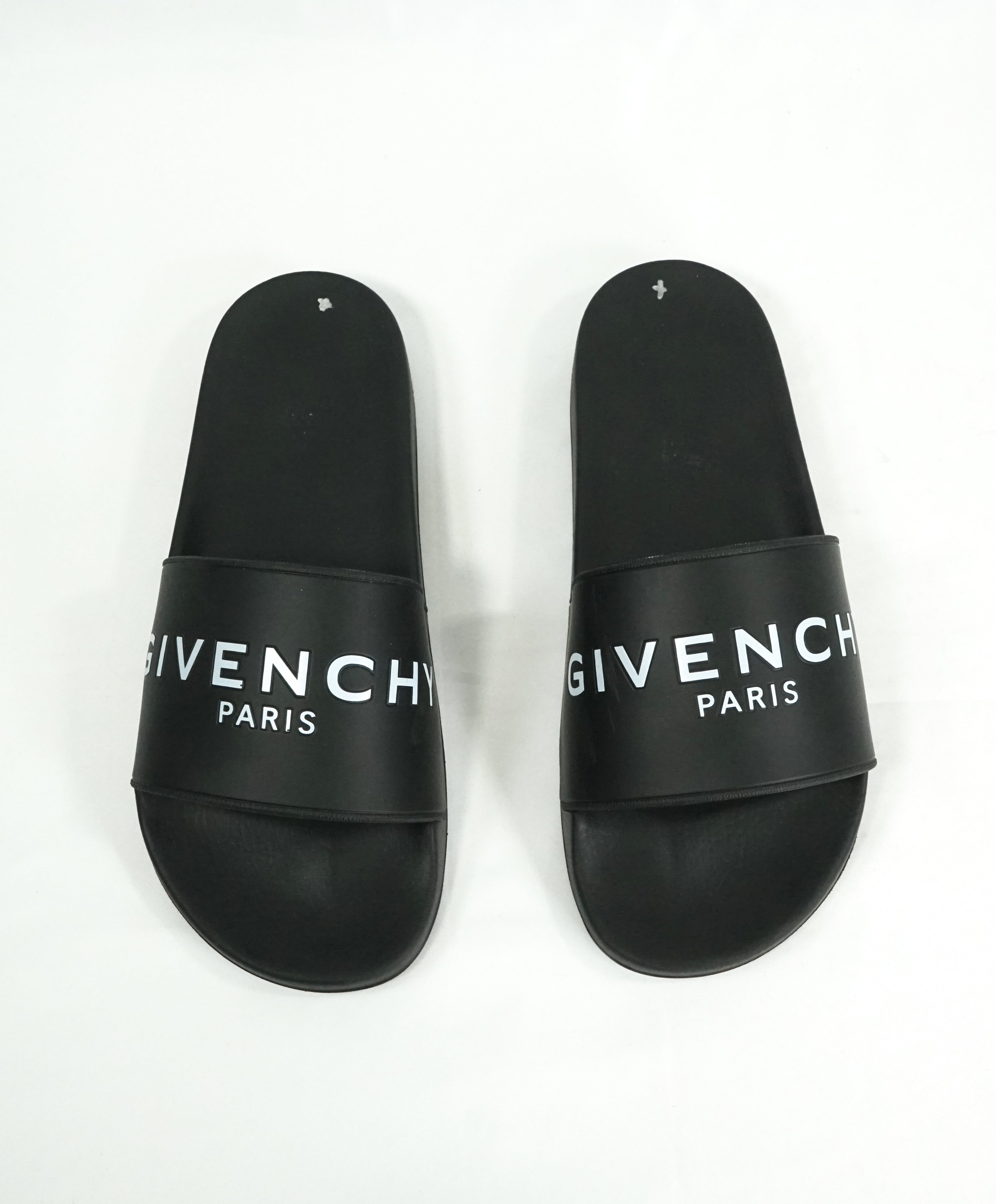 GIVENCHY - Iconic Black Monogram Logo Slides Sandals - 8