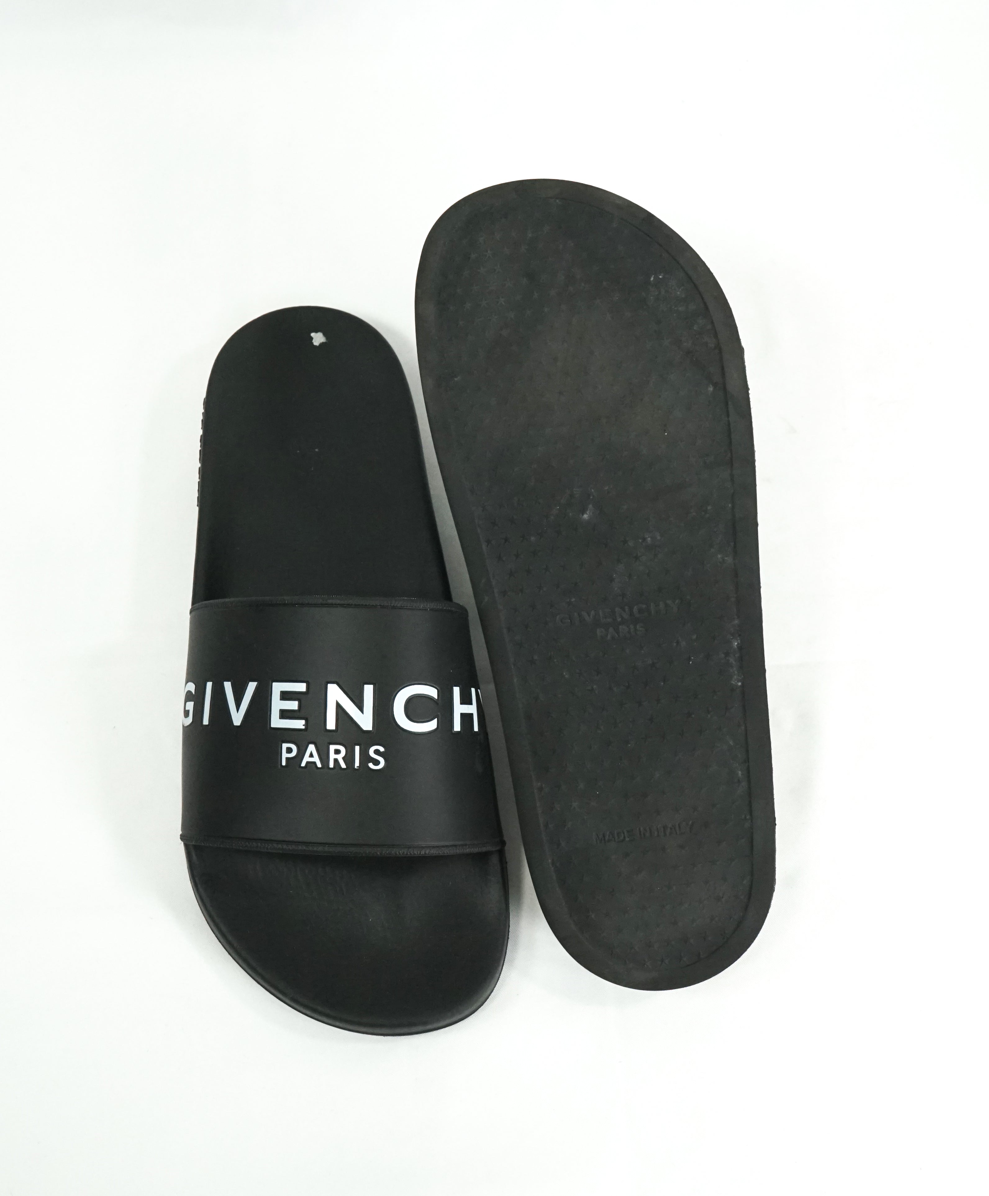 GIVENCHY - Iconic Black Monogram Logo Slides Sandals - 8