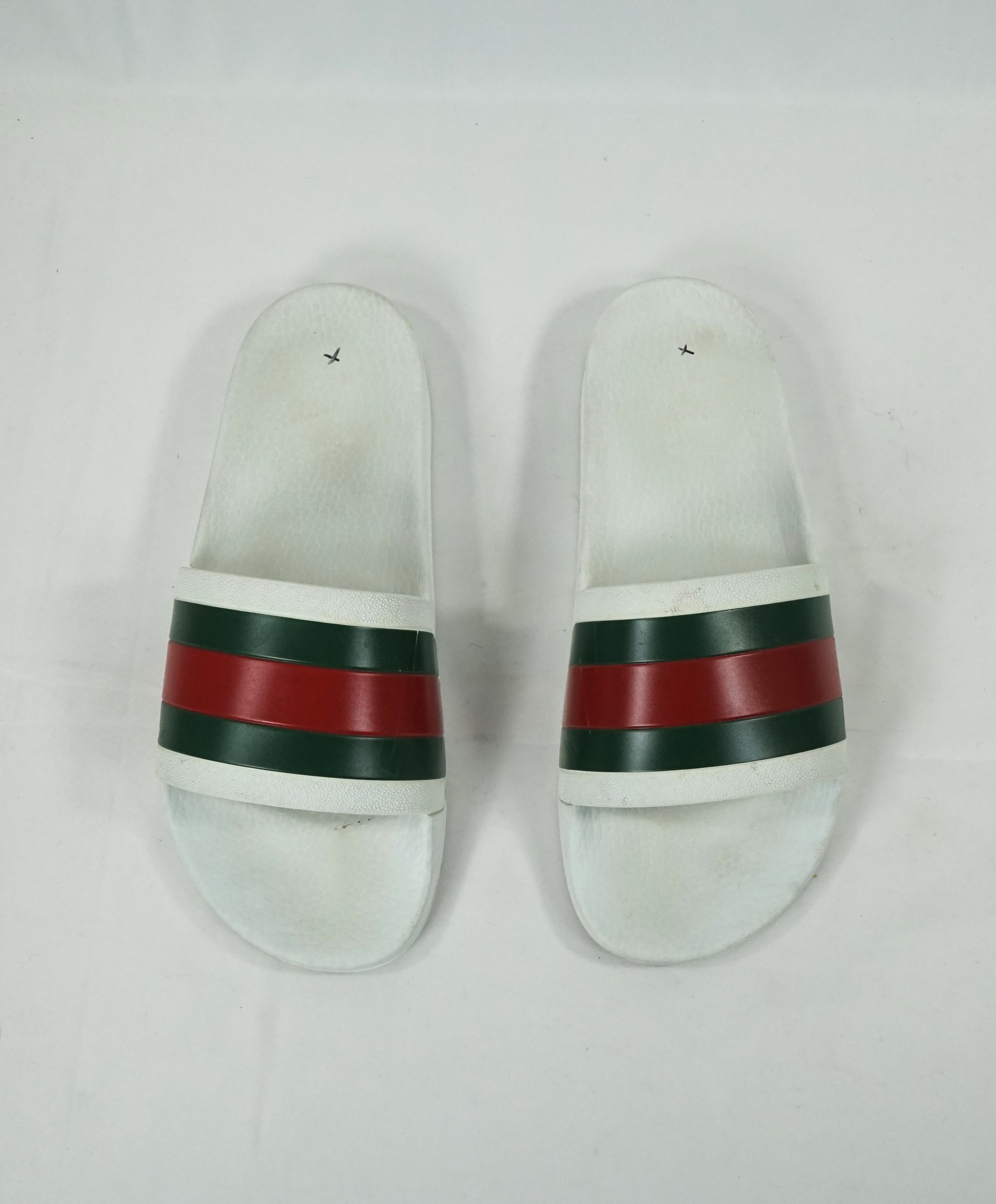 GUCCI - Iconic Green & Red Slides "72" White Slippers - 8