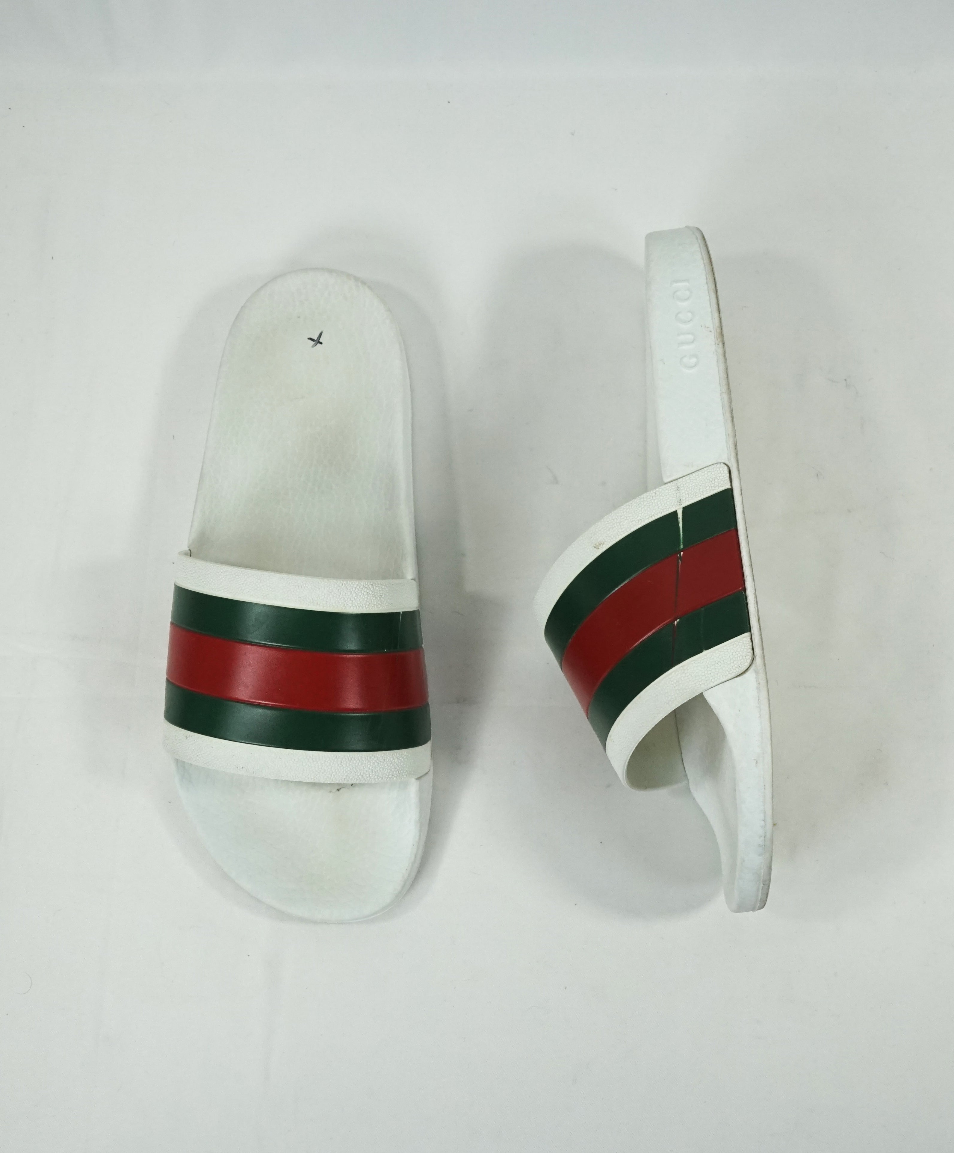 GUCCI - Iconic Green & Red Slides "72" White Slippers - 8