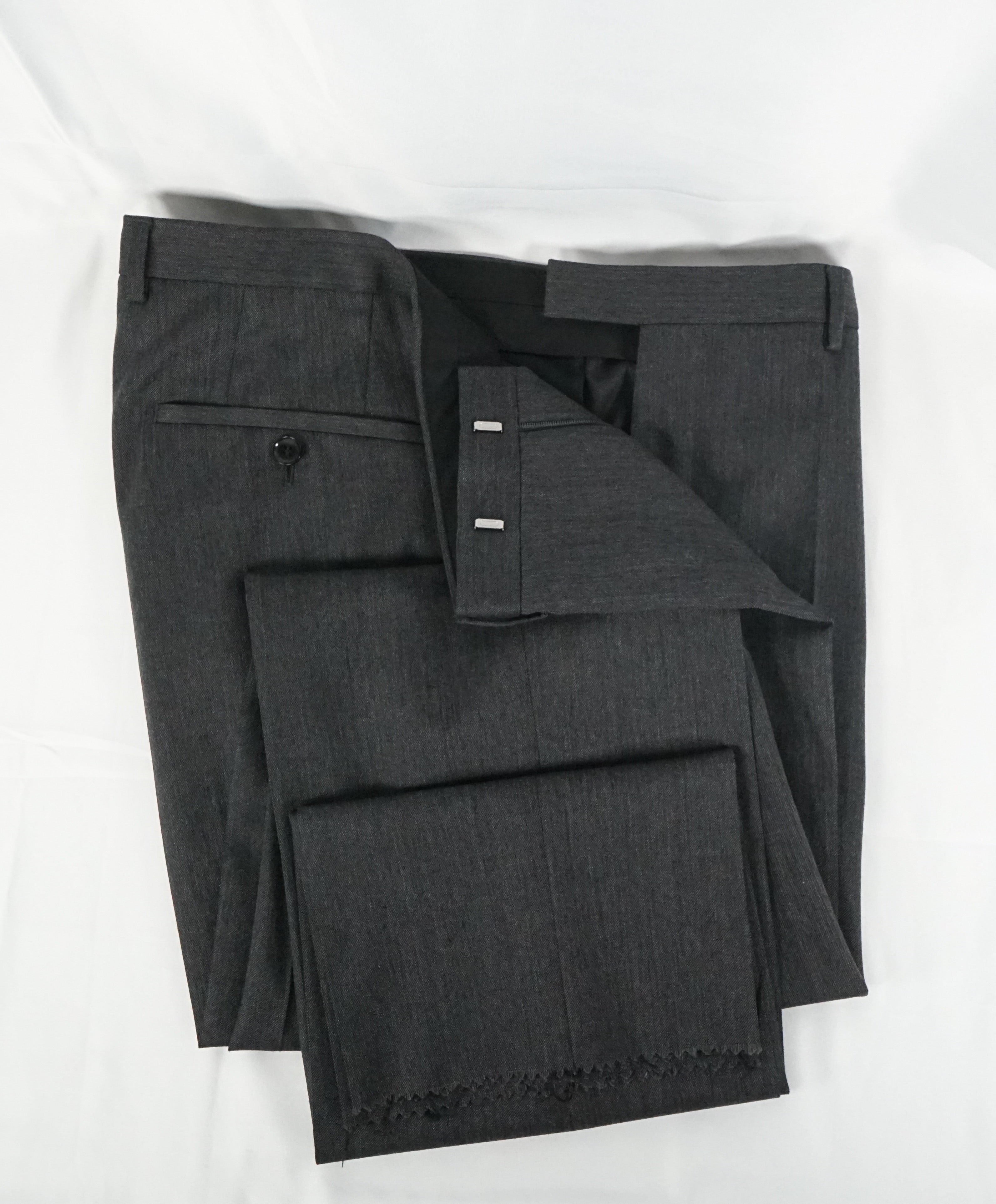 HUGO BOSS - “The Grand/Central US" Gray Textured Wool Flat Dress Pants - 36W