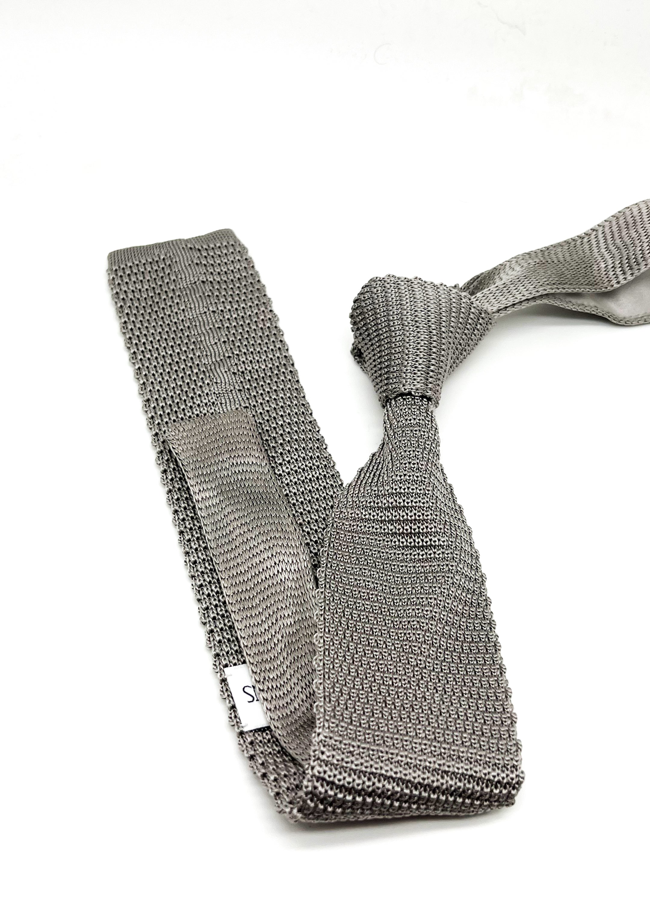 $165 OVADIA & SONS - SILK Knit Gray Solid - Tie