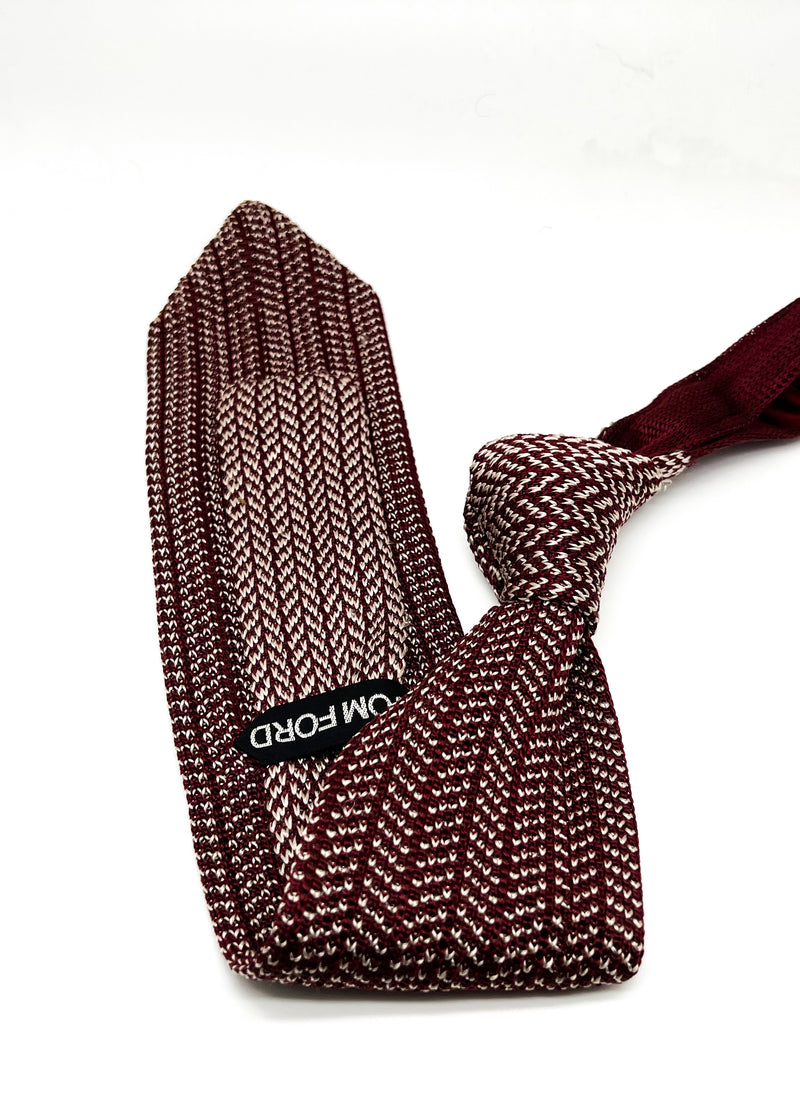 $235 TOM FORD - Burgundy Chevron Pattern Knit Silk 3.25