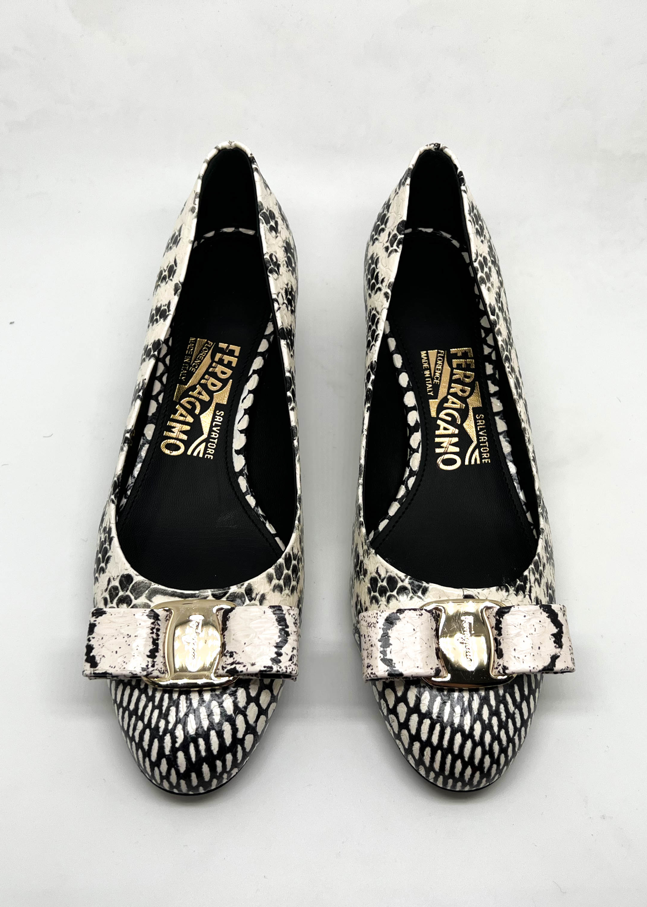 SALVATORE FERRAGAMO - "Vara" SnakeSkin Embossed Leather Black Bow Flats - 6 B