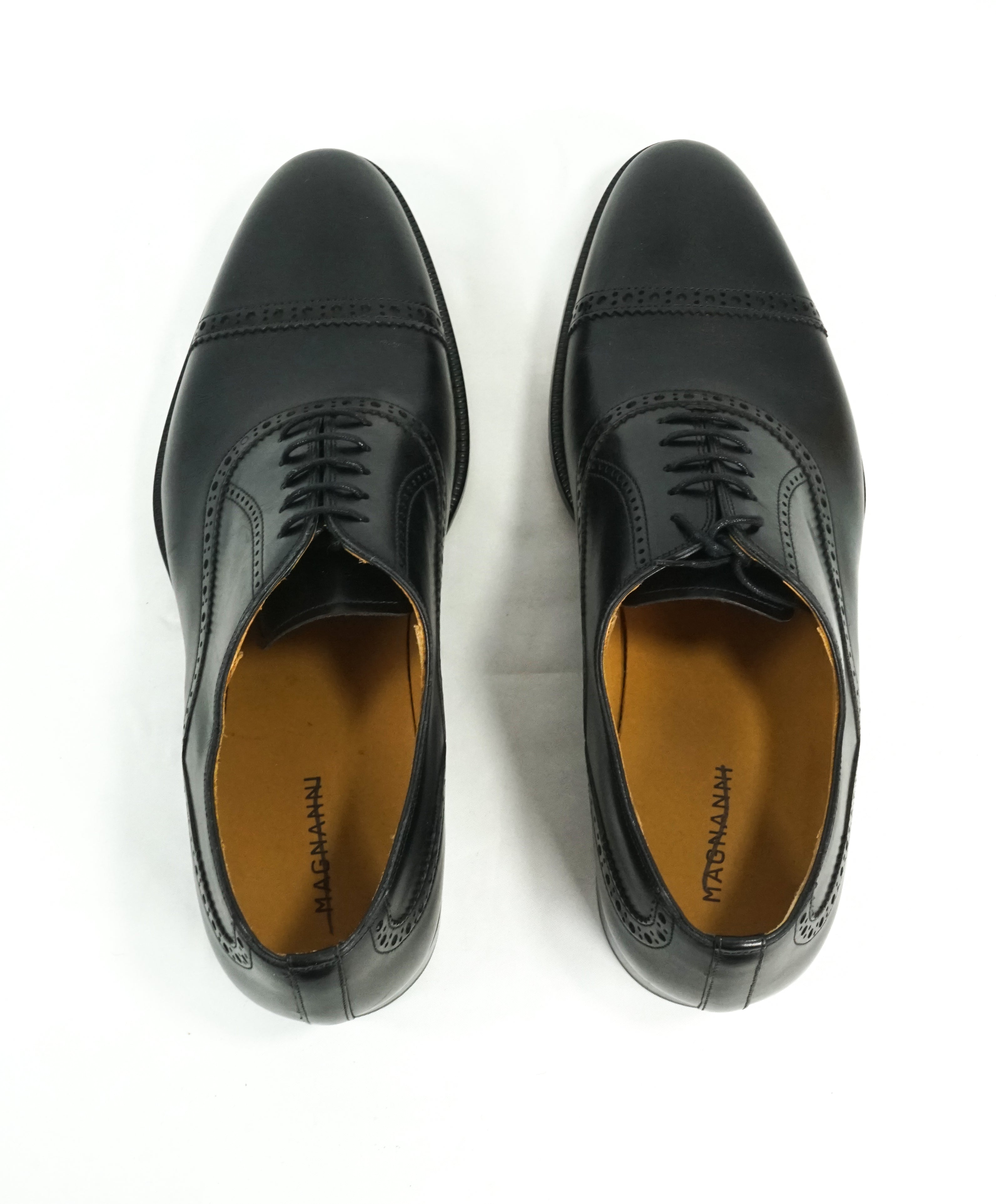 MAGNANNI - Cap Toe Black Brogue Oxfords With Leather Soles - 8