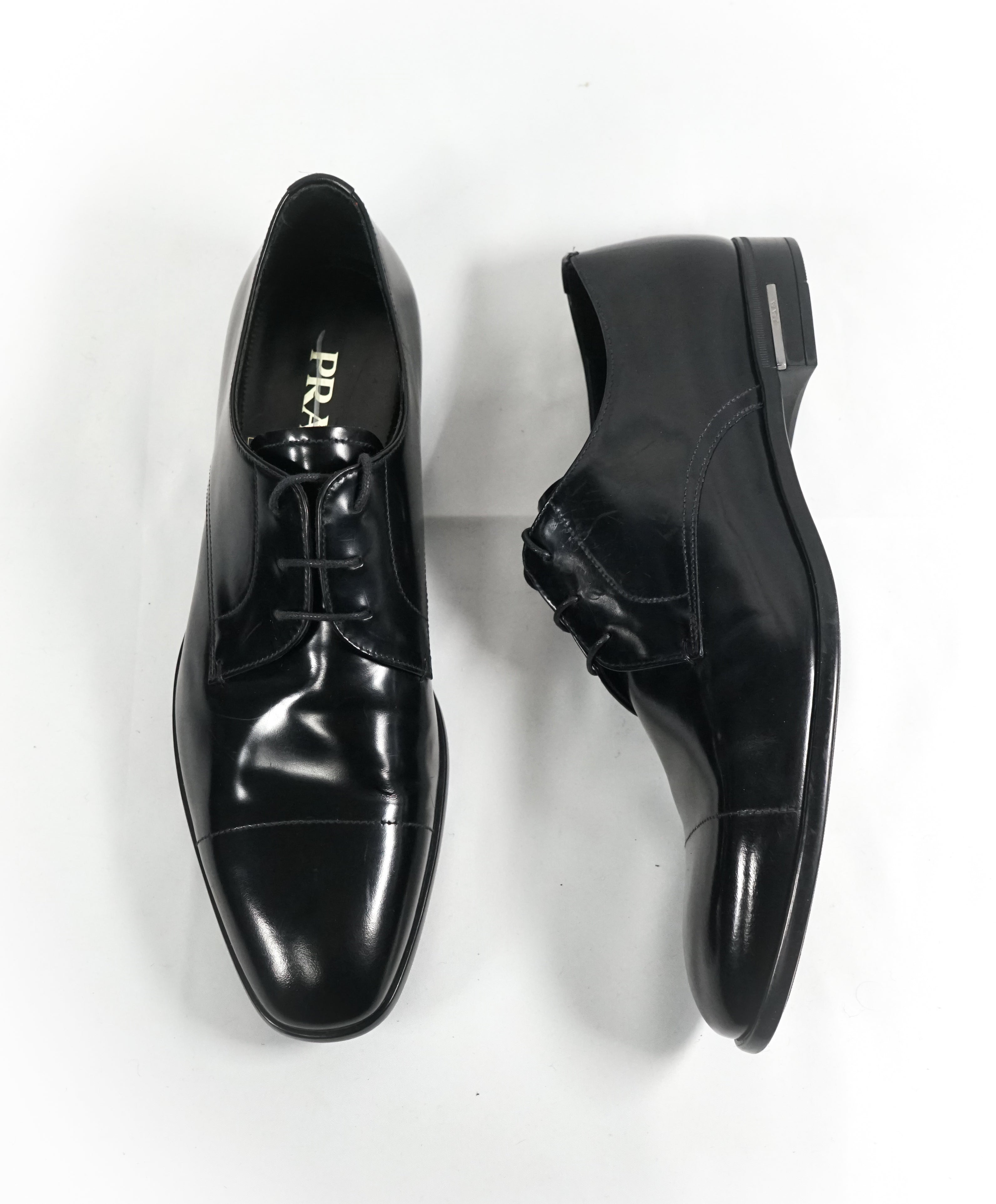 PRADA - Patent Leather Cap Toe Spazzolato Oxfords With Logo Inset Heel - 9