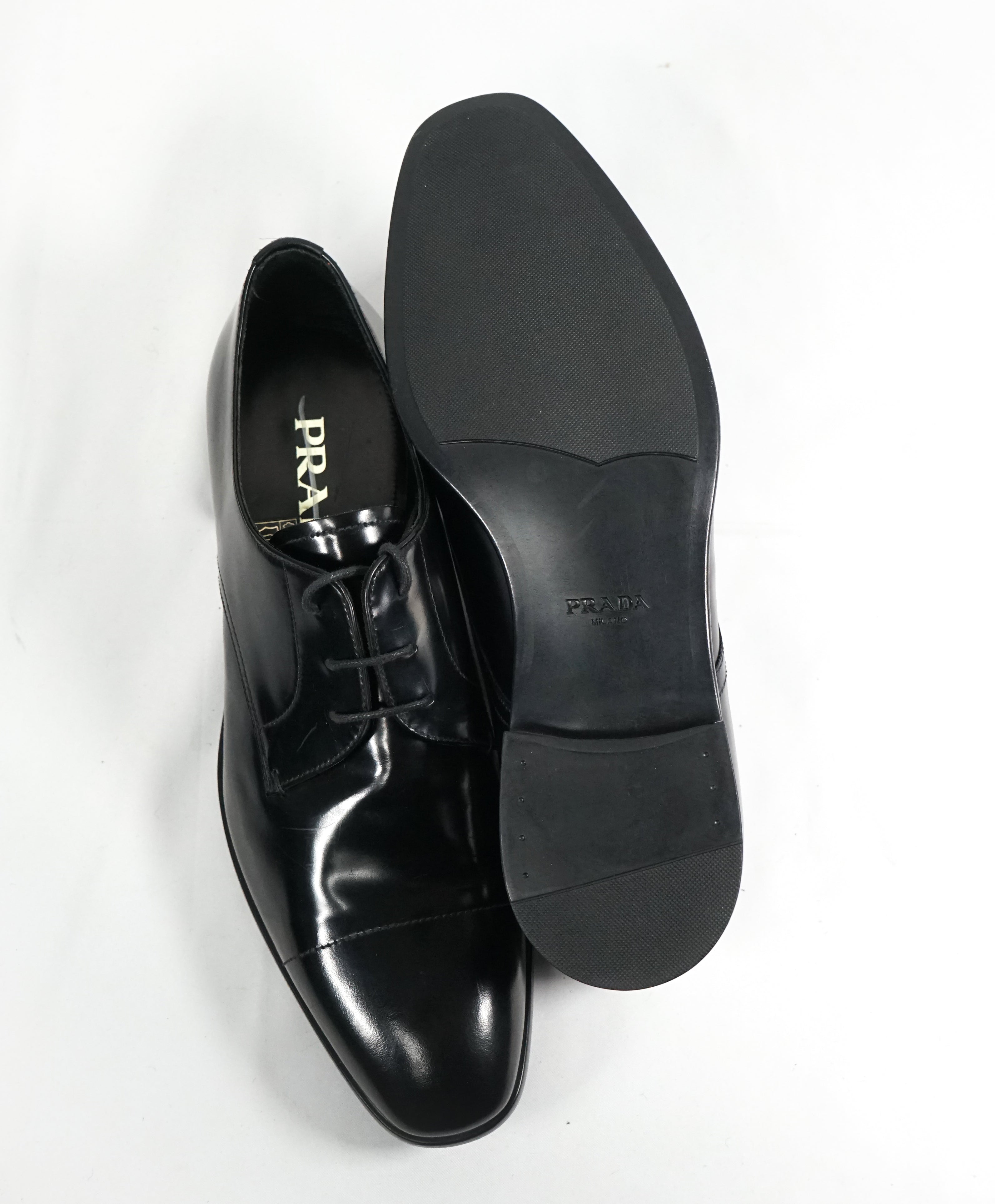 PRADA - Patent Leather Cap Toe Spazzolato Oxfords With Logo Inset Heel - 9