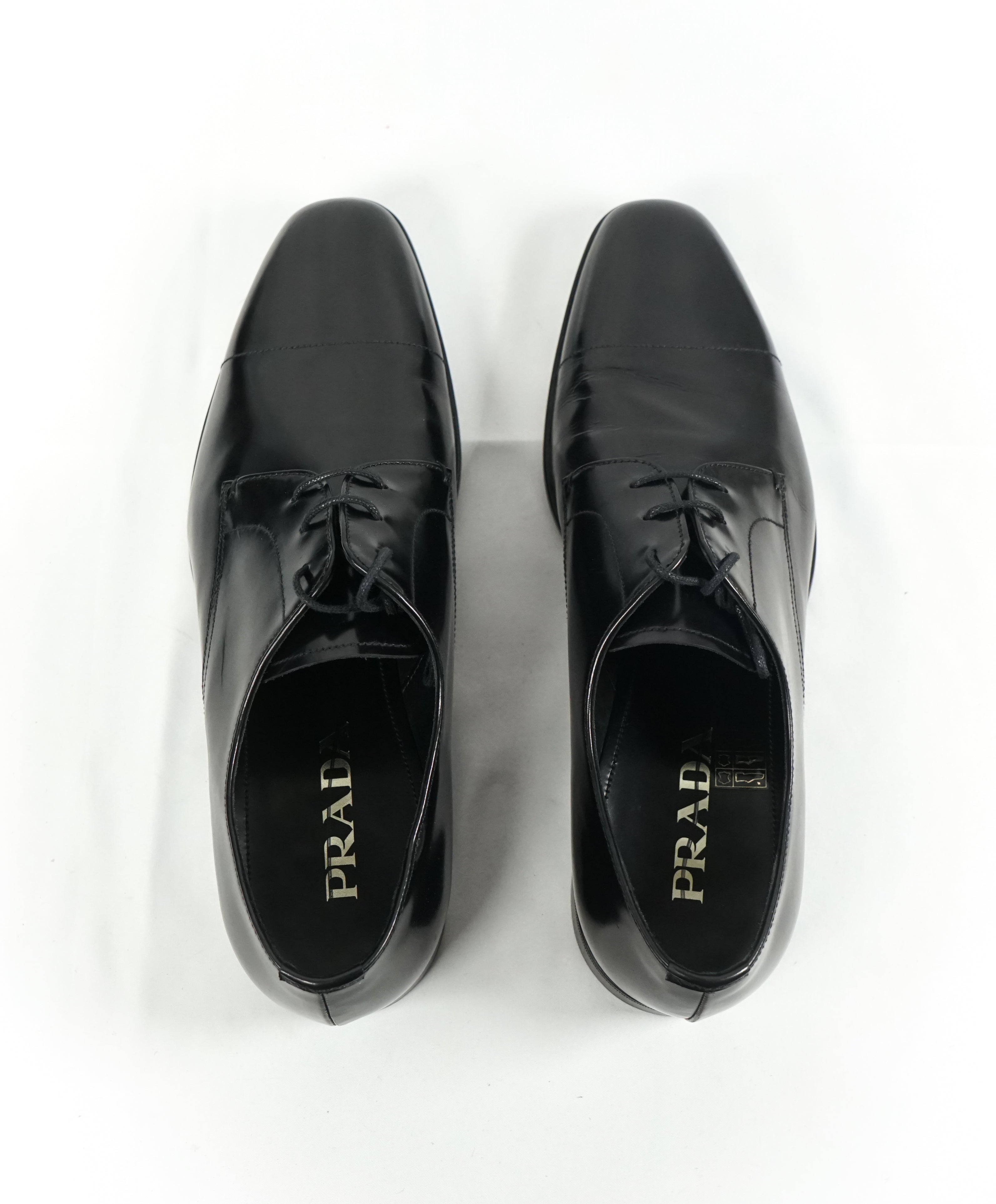 PRADA - Patent Leather Cap Toe Spazzolato Oxfords With Logo Inset Heel - 9.5