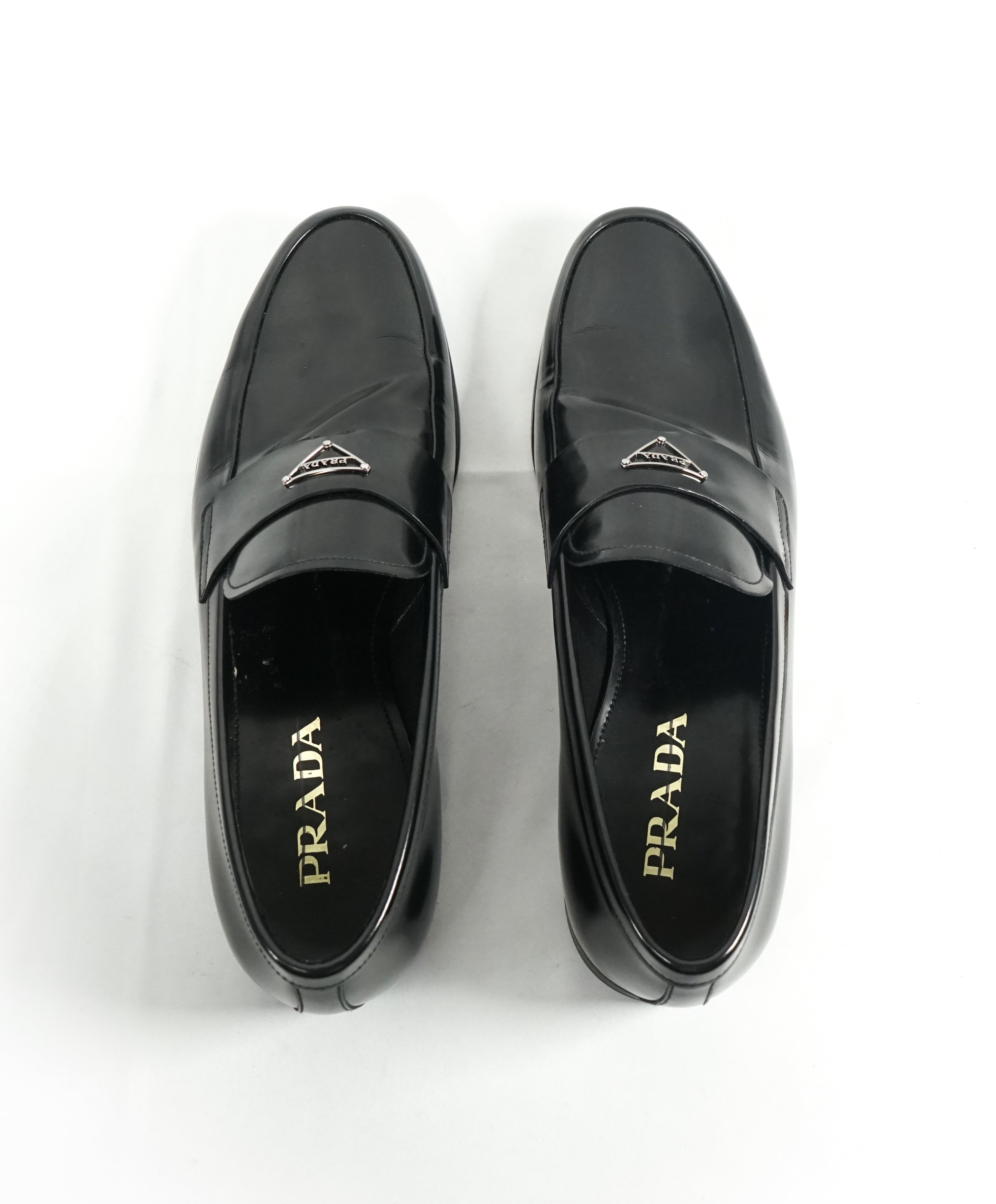 PRADA - Patent Leather Spazzolato Loafer With Logo Bit Front - 10