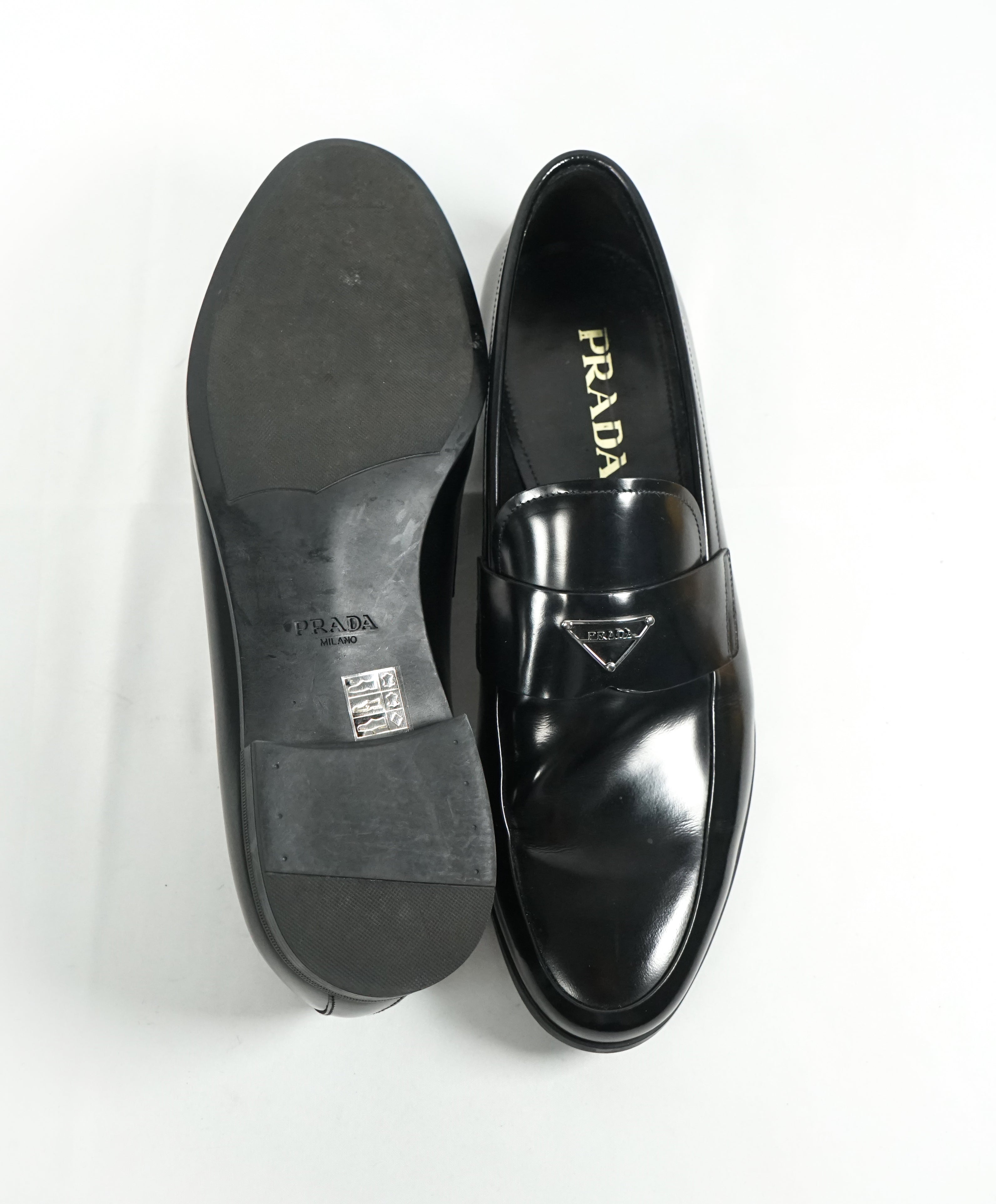 PRADA - Patent Leather Spazzolato Loafer With Logo Bit Front - 10