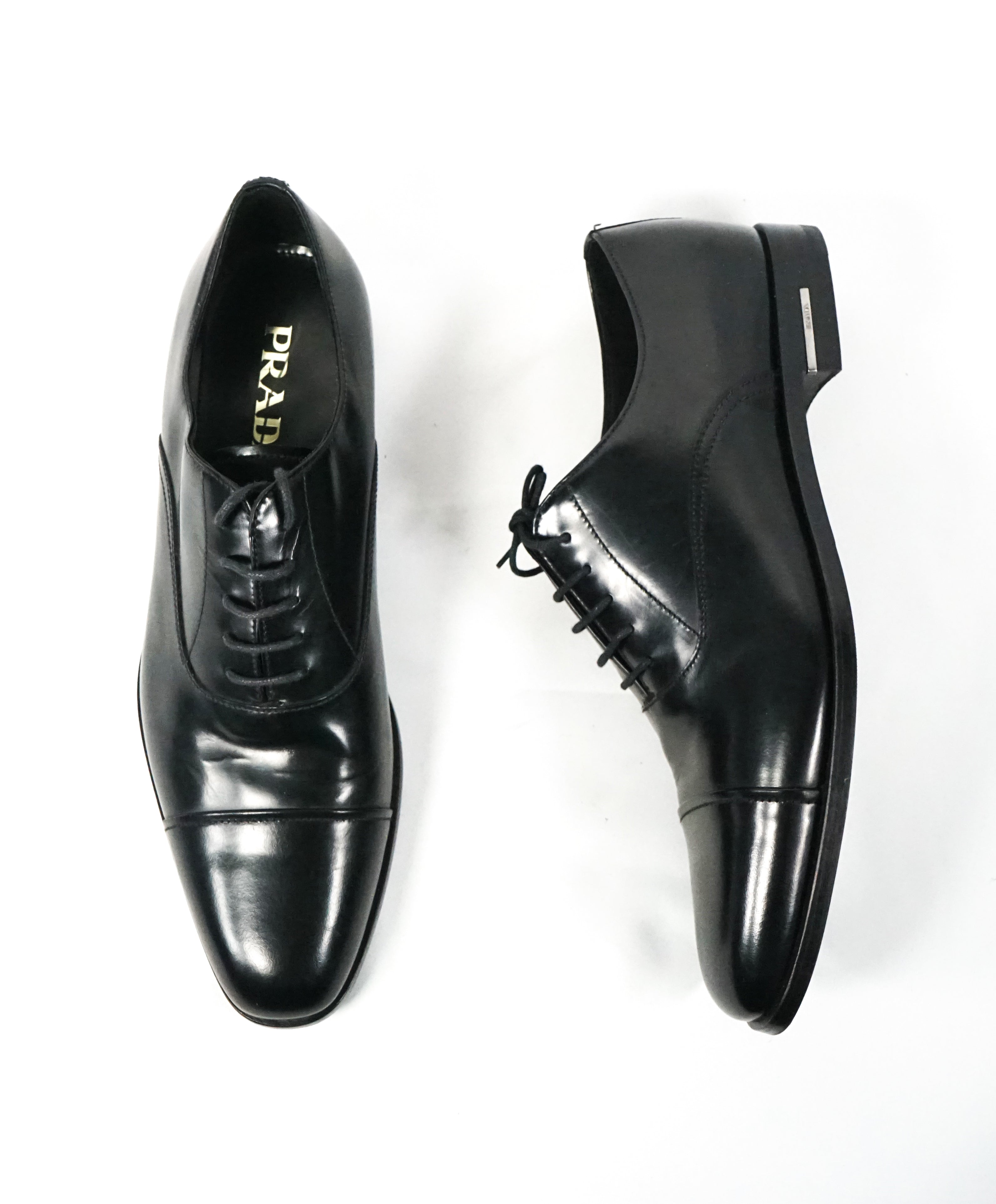 PRADA - Leather Cap Toe Spazzolato Oxfords With Logo Inset Heel - 9