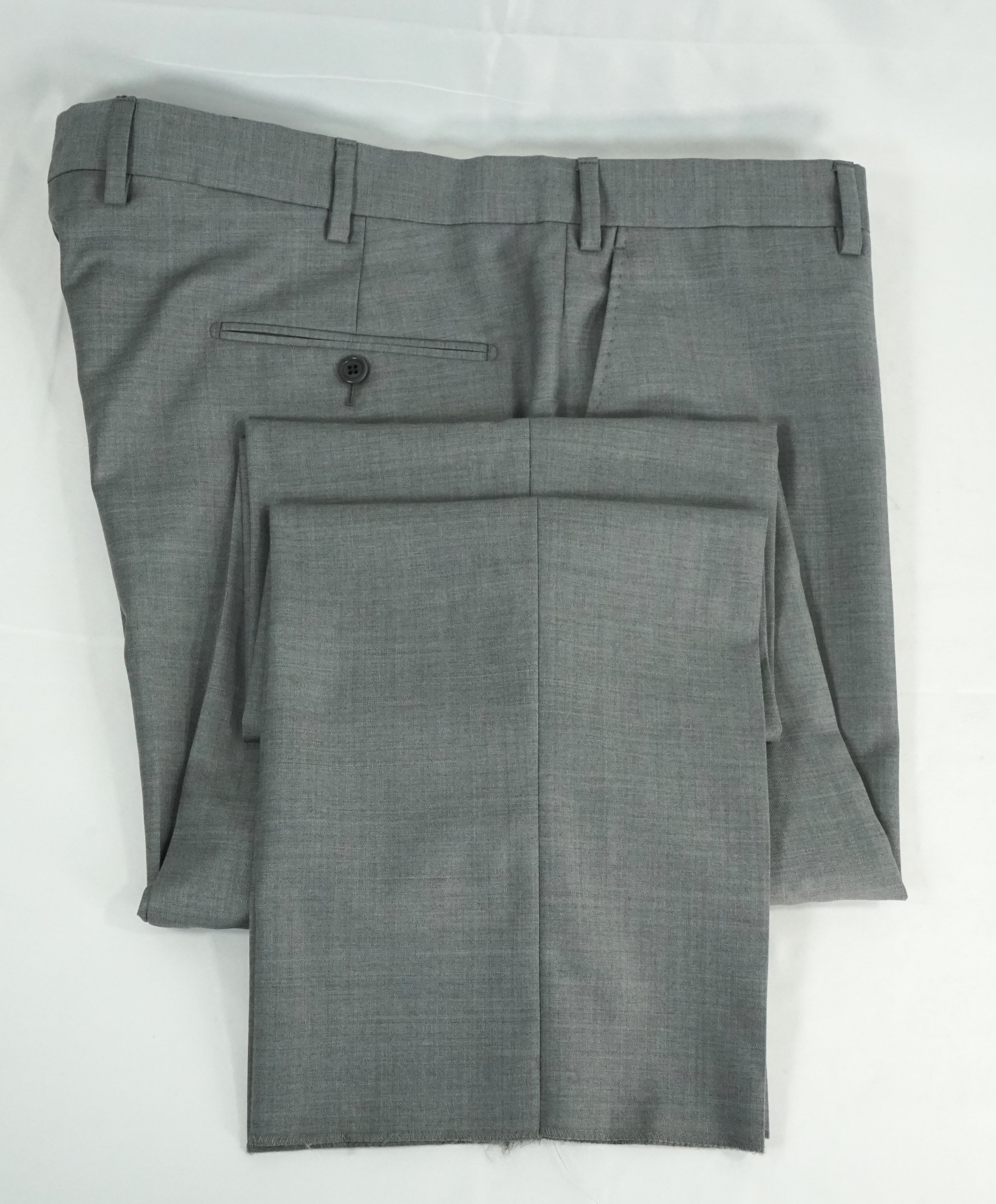 SAKS FIFTH AVE - Gray Wool MADE IN ITALY Flat Front Dress Pants -  40W