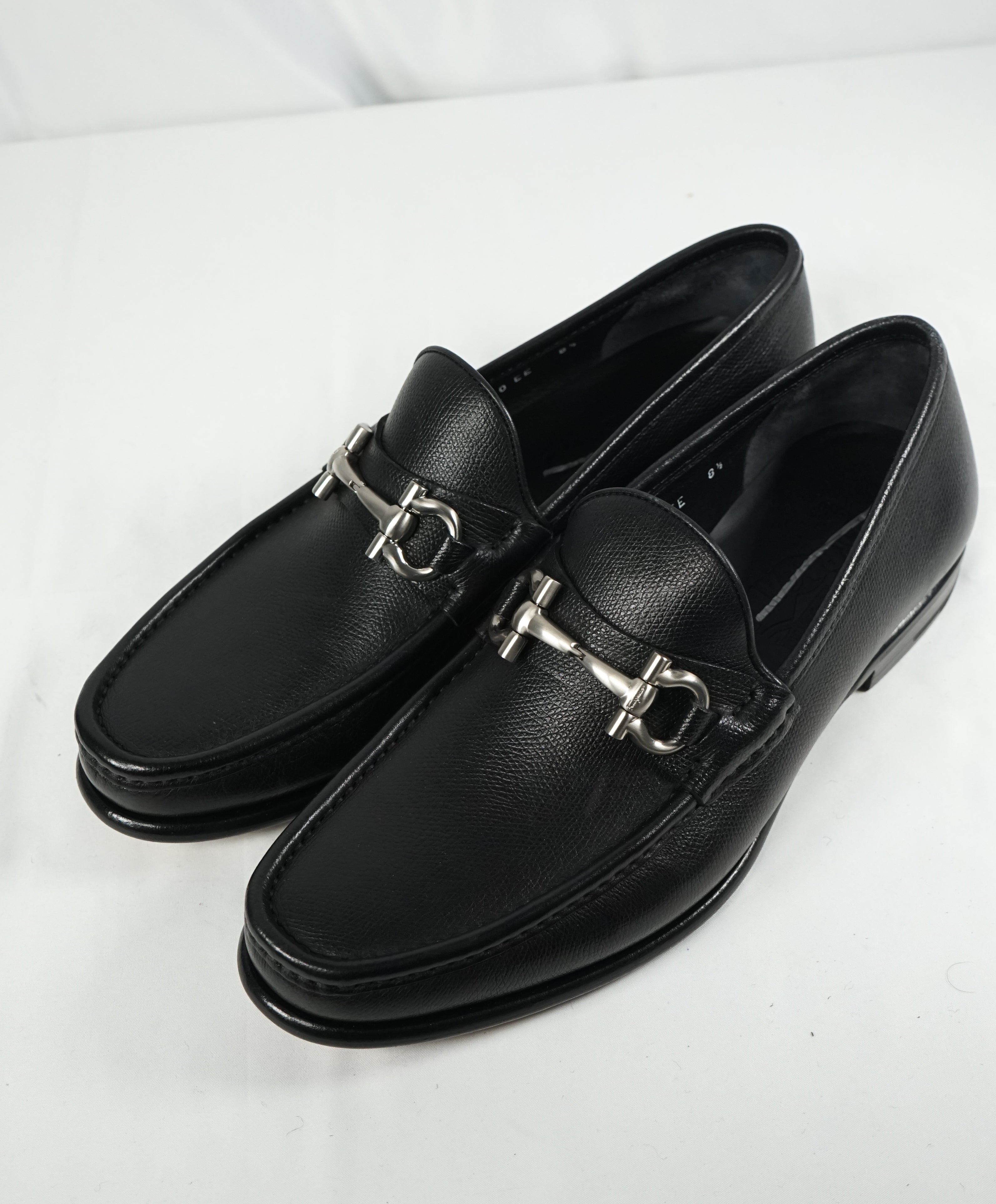 SALVATORE FERRAGAMO - “Mason” Pebbled Leather Logo Bit Loafers - 8.5 EE