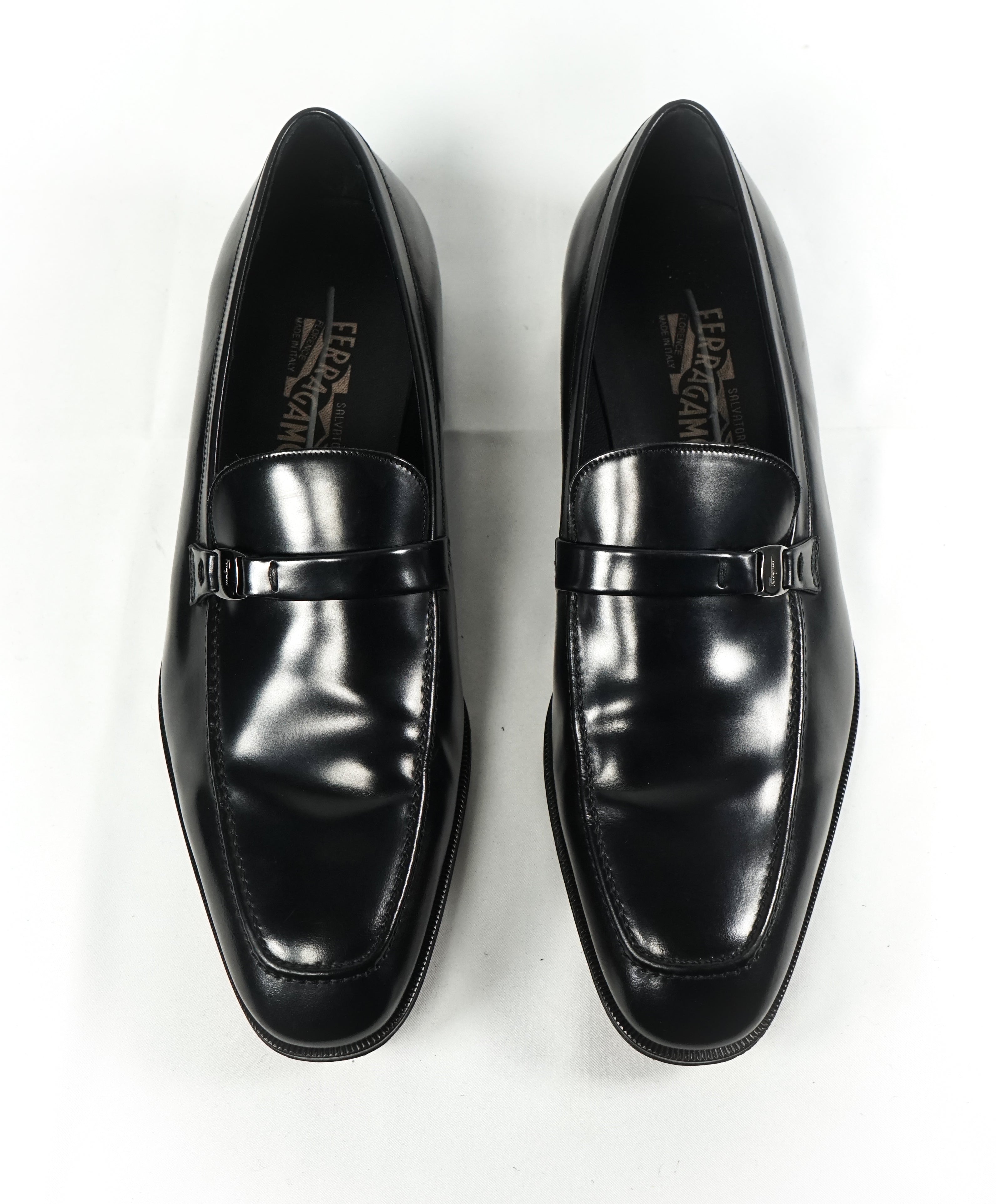 SALVATORE FERRAGAMO - “Destin” Black Slip-On Loafer With Engraved Bit - 11 EE