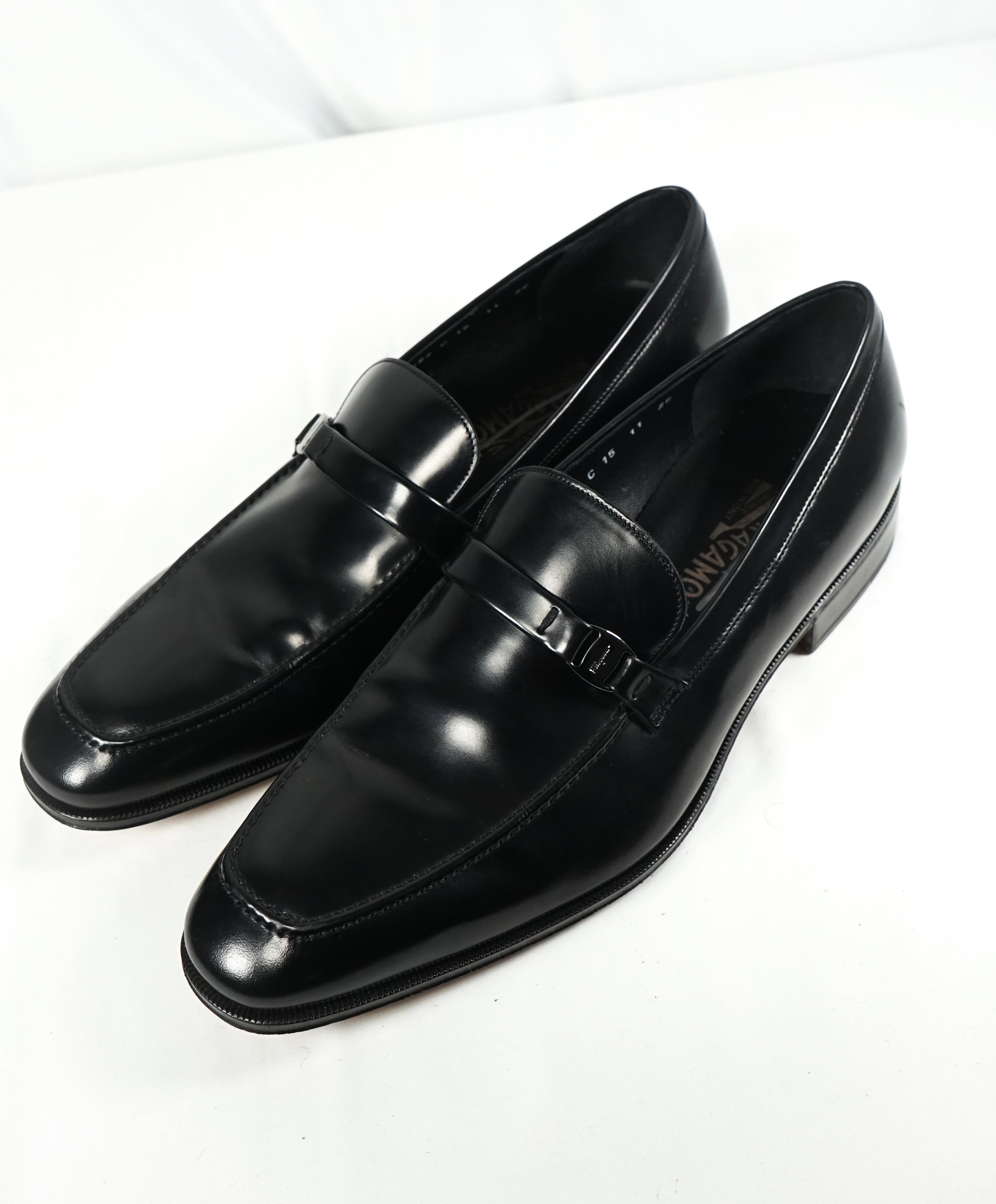 SALVATORE FERRAGAMO - “Destin” Black Slip-On Loafer With Engraved Bit - 11 EE