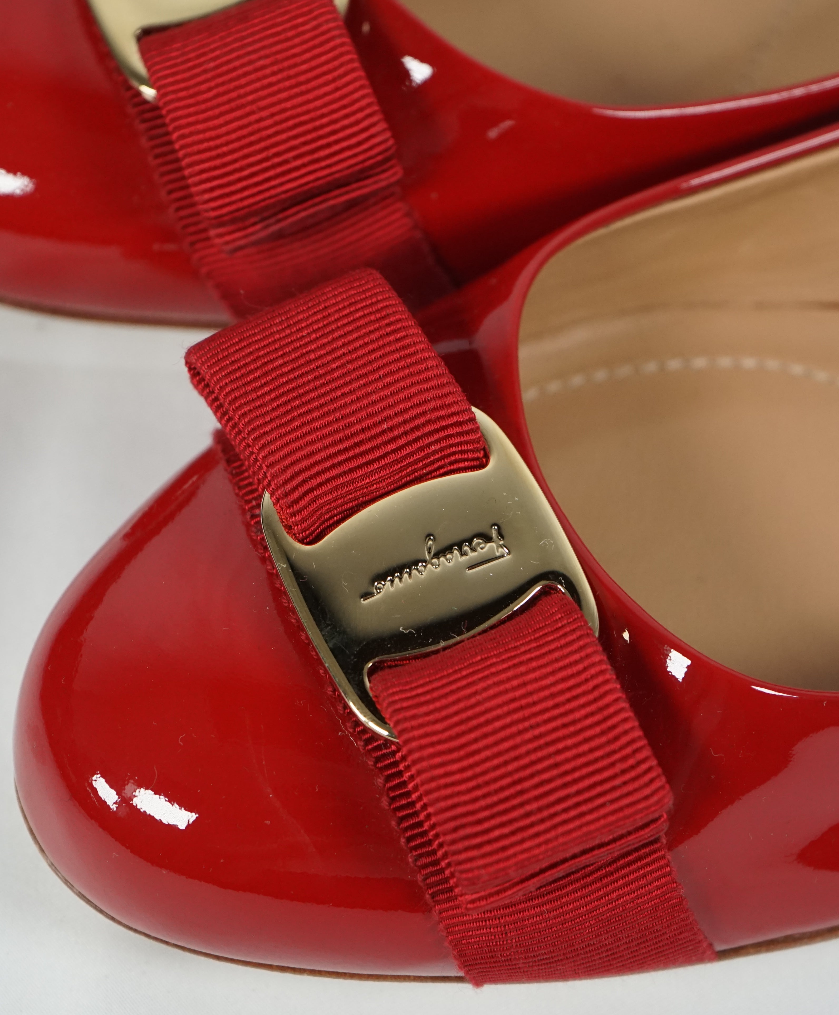 SALVATORE FERRAGAMO - "Vara" Patent Leather Bow Red Flats - 9 B