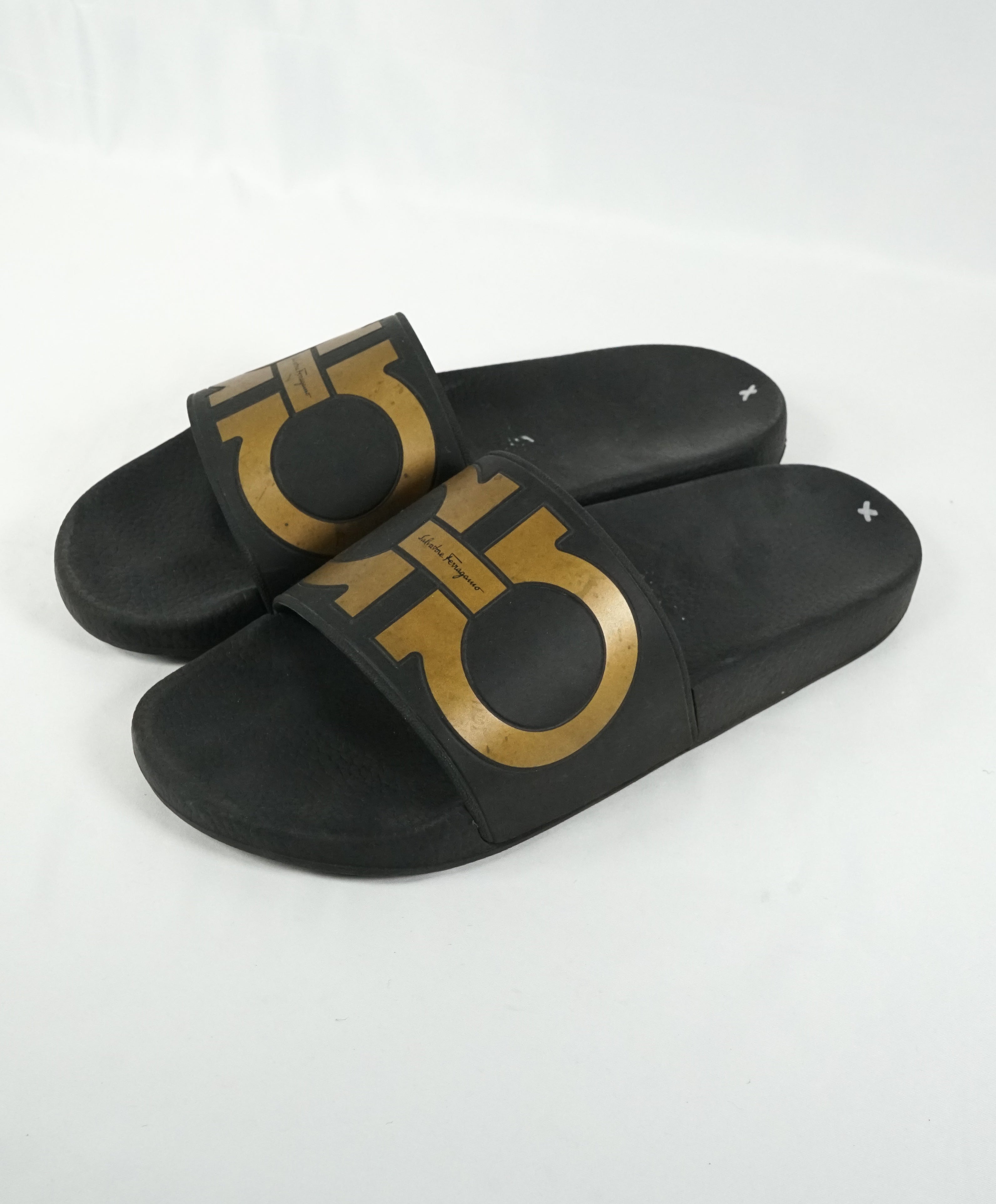 SALVATORE FERRAGAMO - Iconic Gancini Black & Gold Slides Slippers - 9