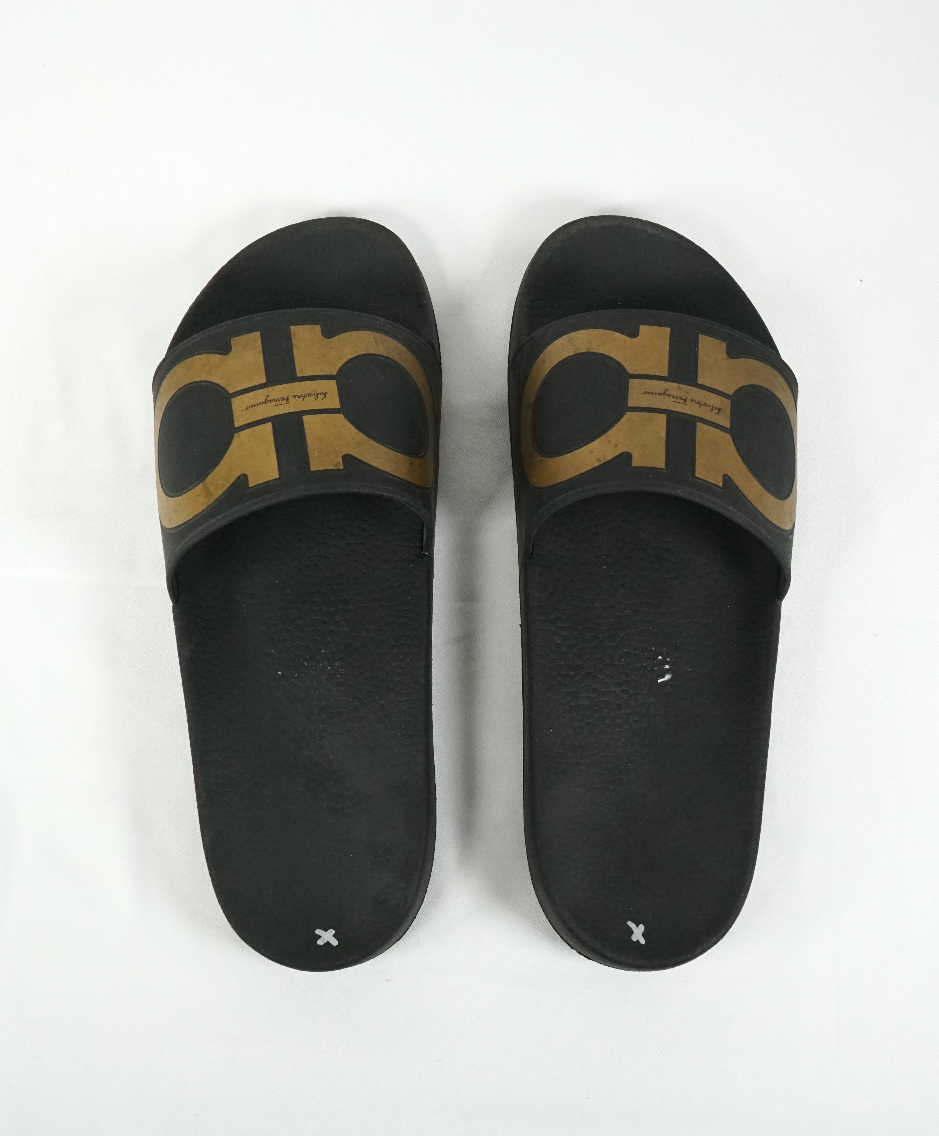 SALVATORE FERRAGAMO - Iconic Gancini Black & Gold Slides Slippers - 9