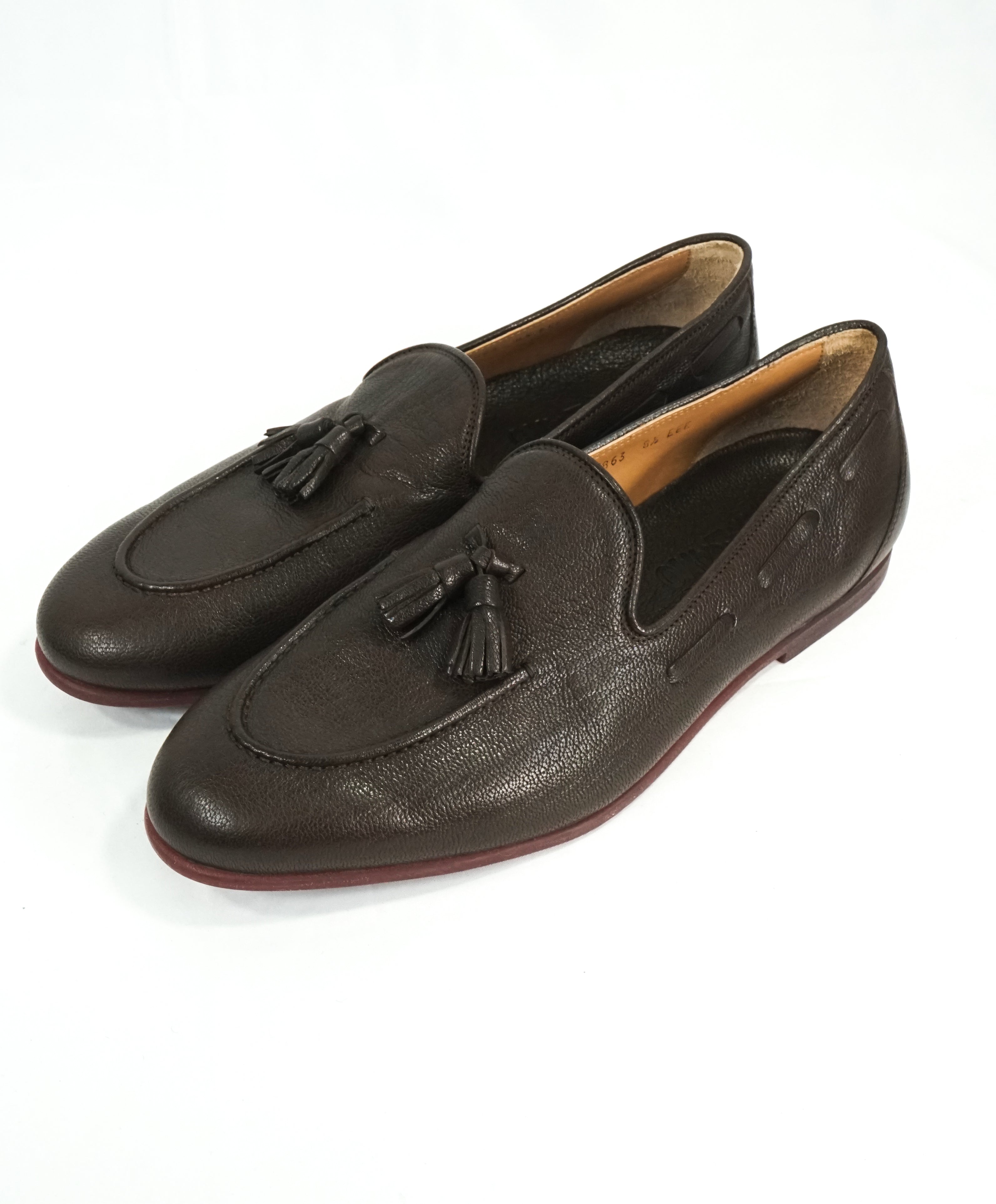 SALVATORE FERRAGAMO - Brown Contrast Sole Pebbled Leather Tassel Loafer - 8.5