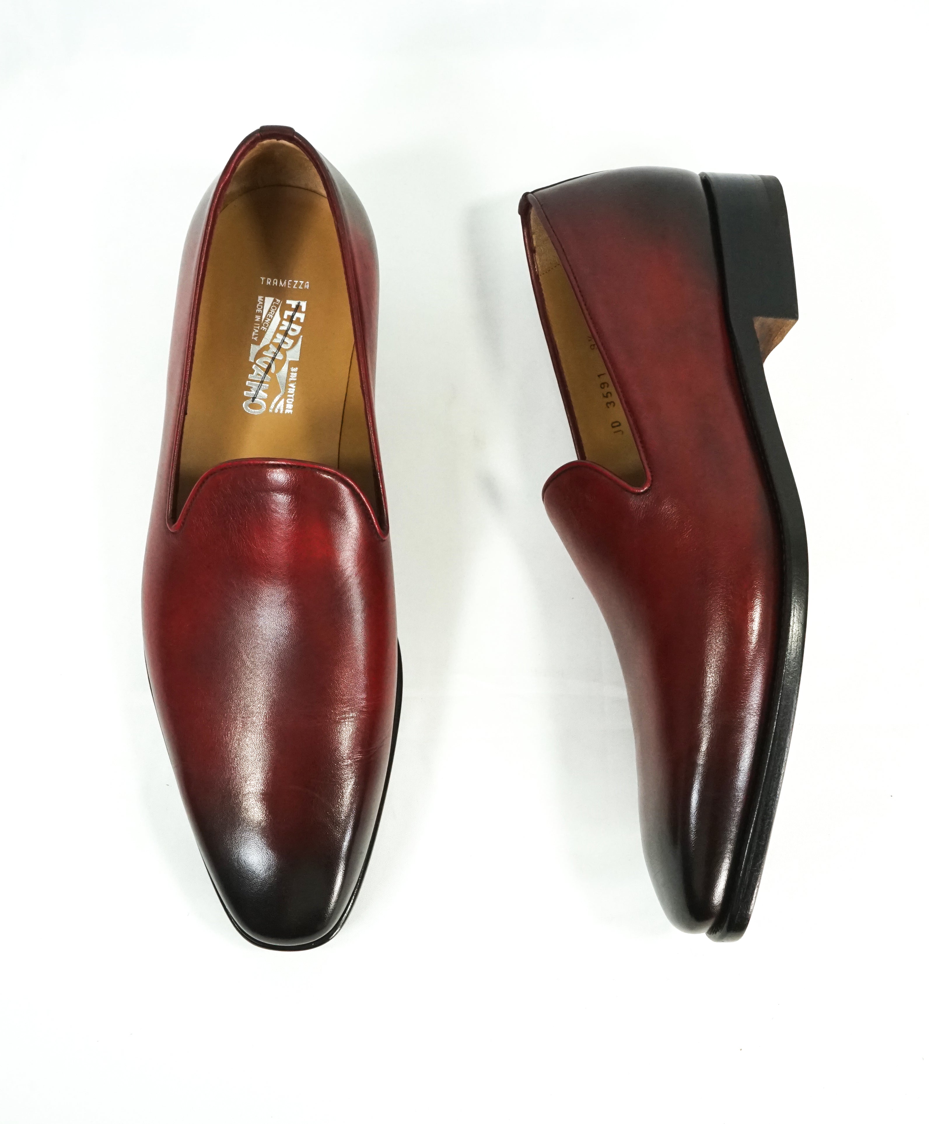 SALVATORE FERRAGAMO - "TRAMEZZA NALDO" Loafers Sleek Silhouette - 9.5 D