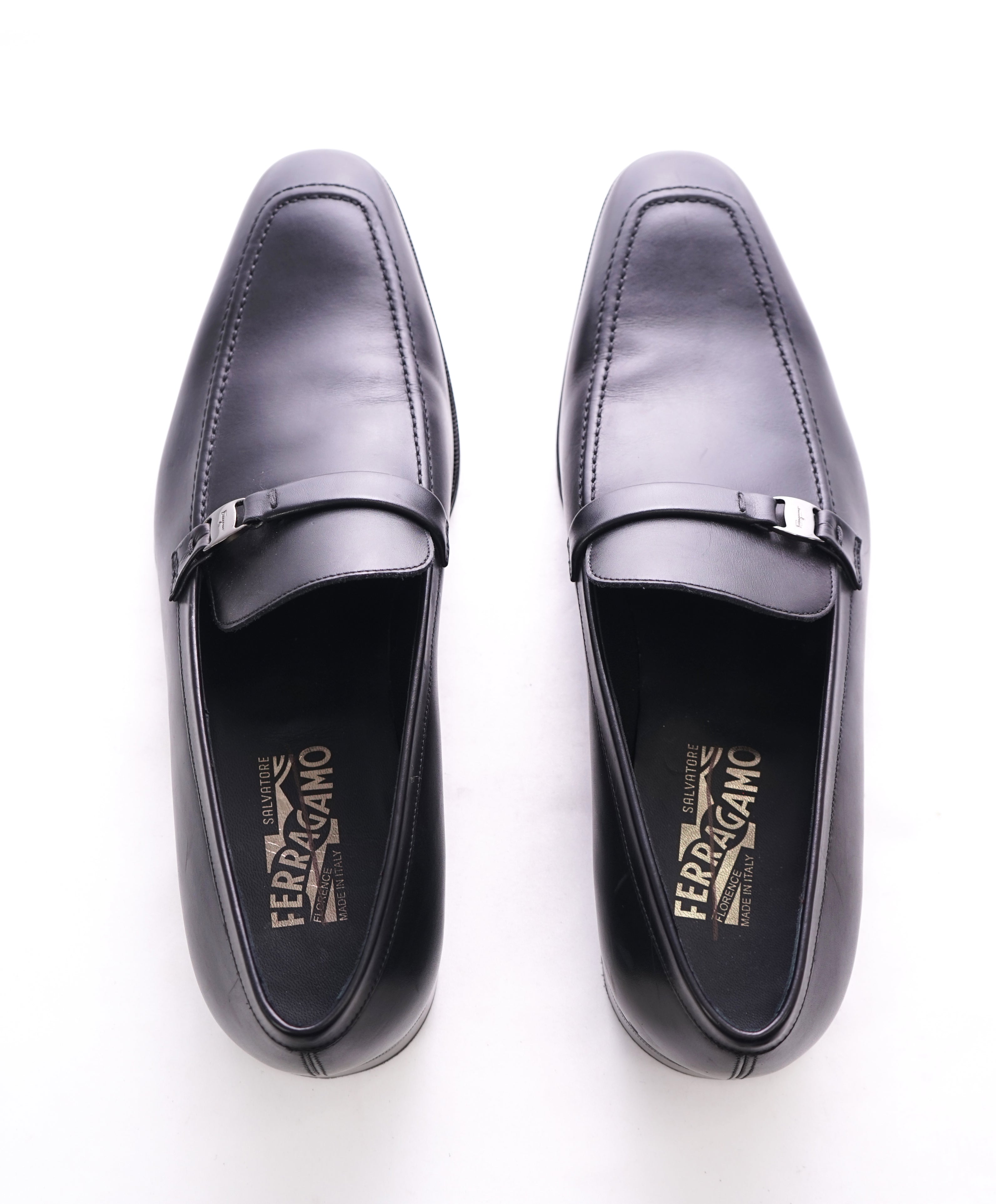 SALVATORE FERRAGAMO - “Destin” Black Slip-On Loafer With Engraved Bit - 13 D