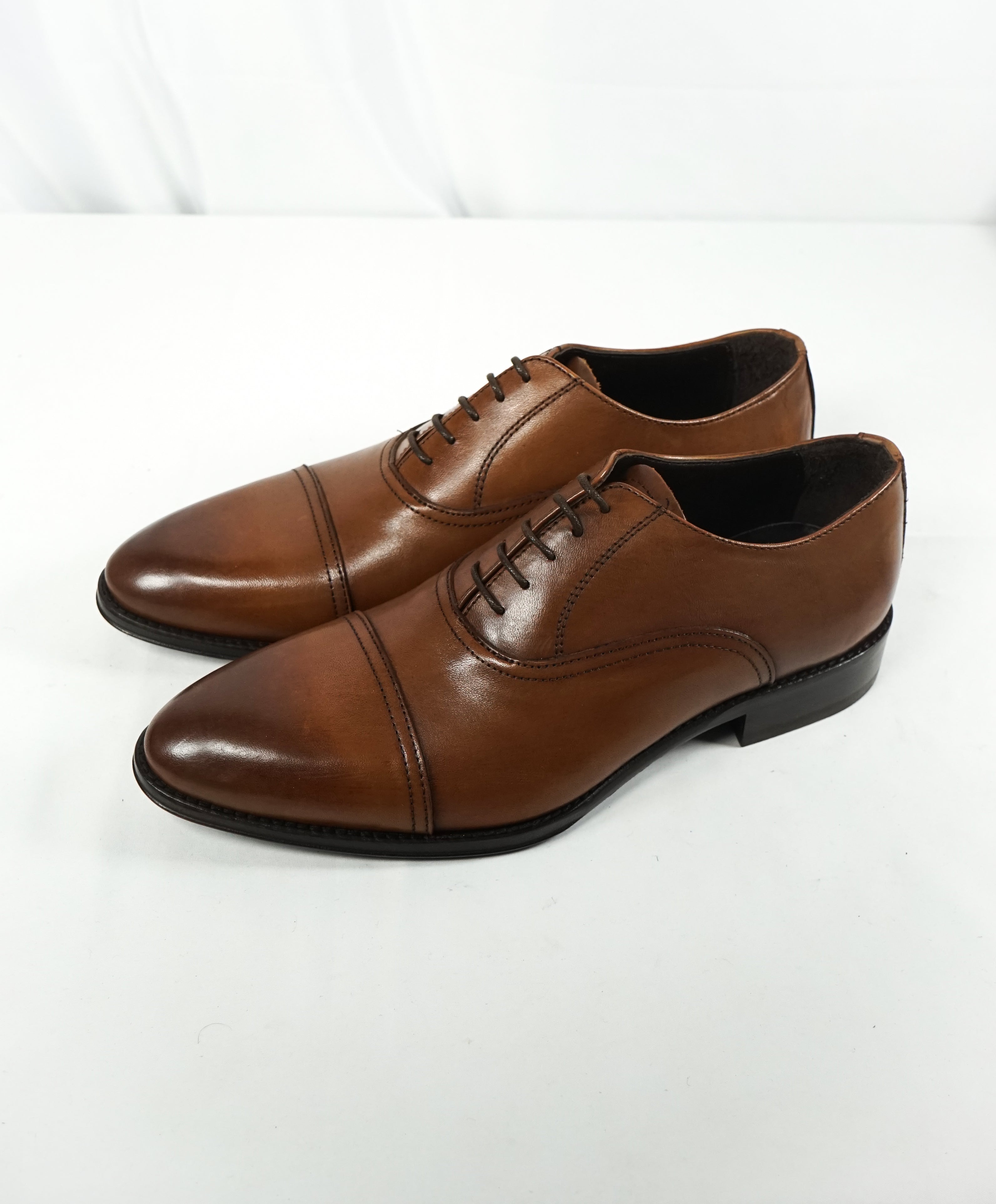 TO BOOT NEW YORK - Cap Toe Oxford Brown With Slim Silhouette - 8.5