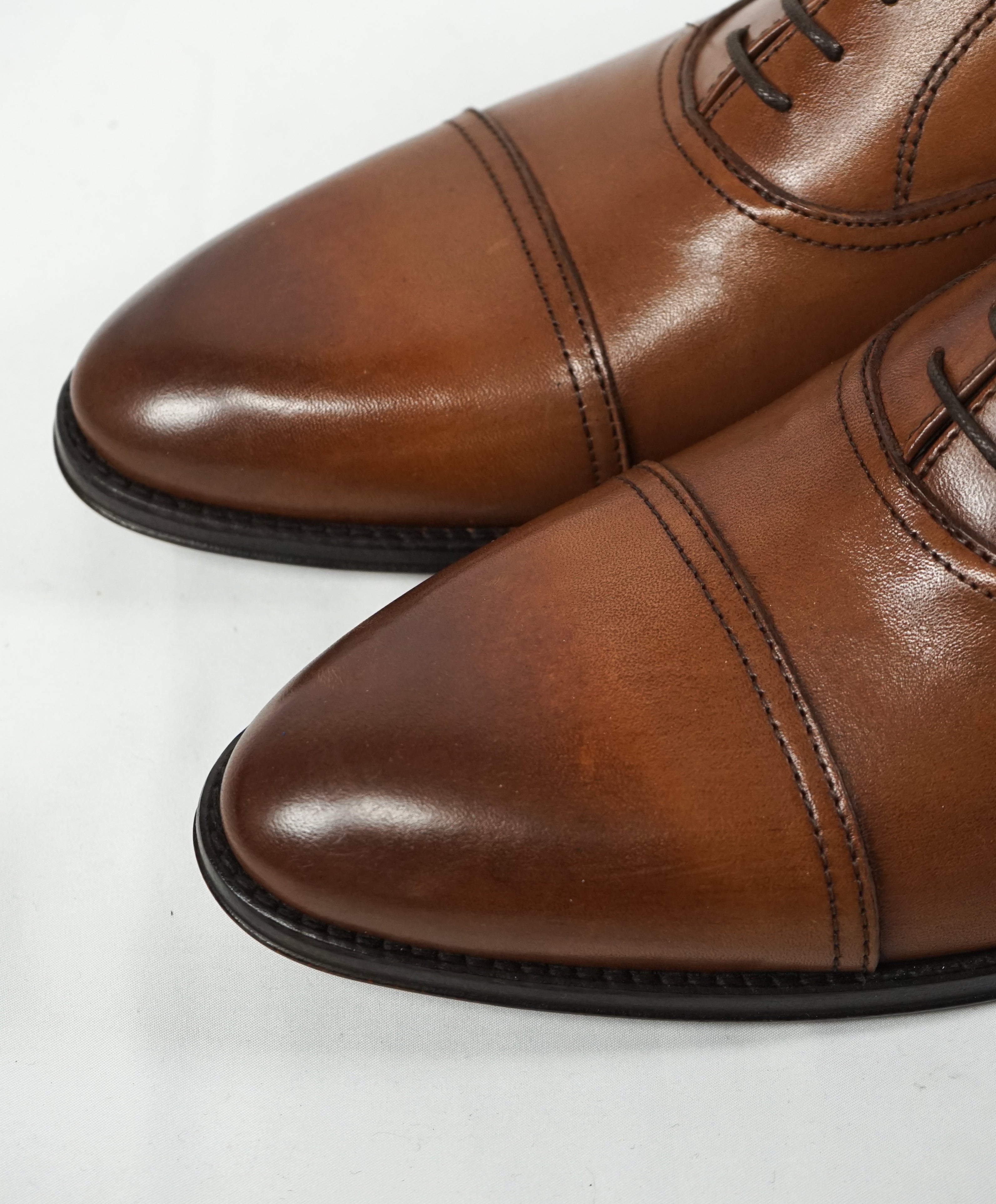 TO BOOT NEW YORK - Cap Toe Oxford Brown With Slim Silhouette - 8.5