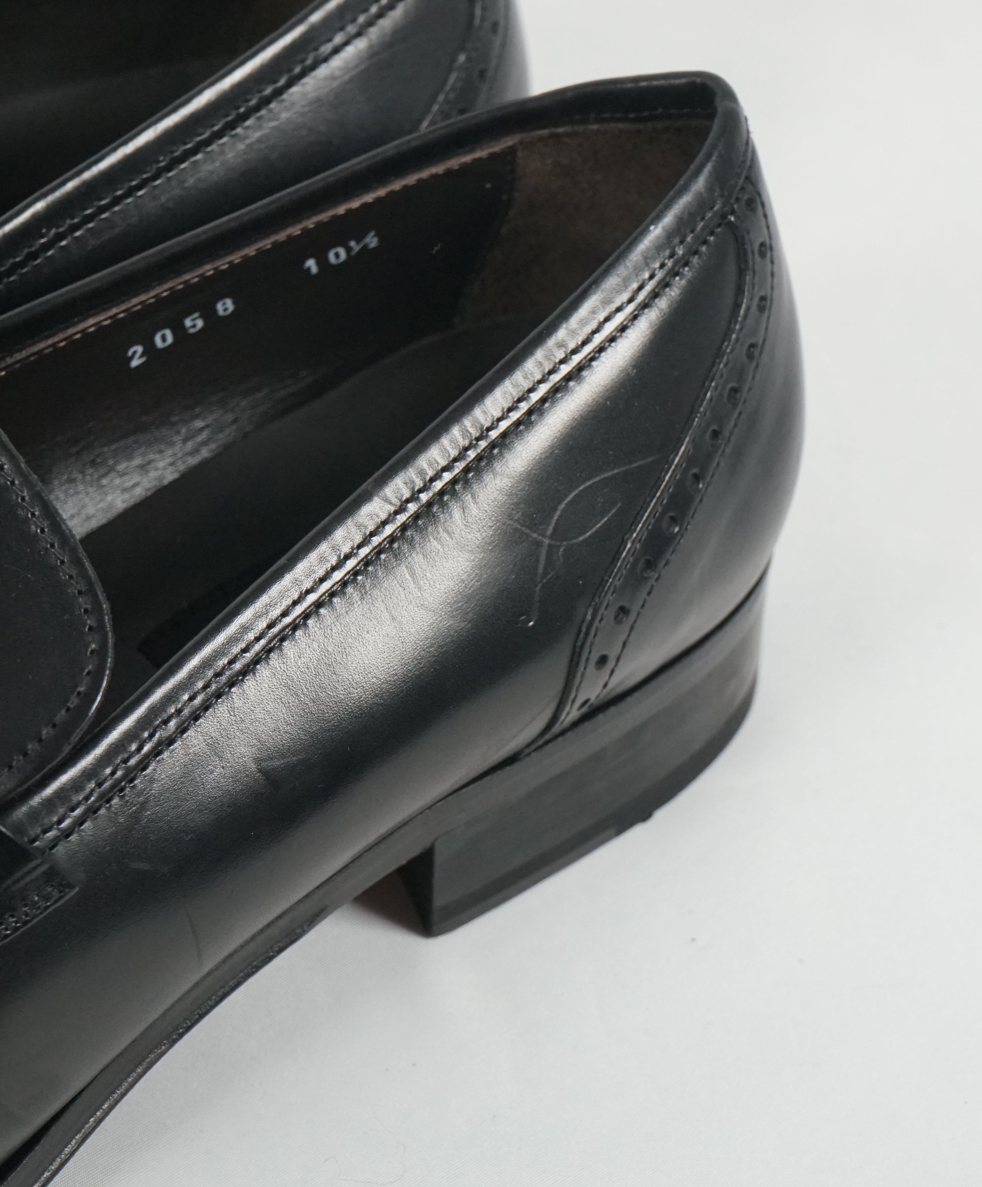 TO BOOT NEW YORK - "Moore" Black Penny Loafers Brogue Detail - 10.5