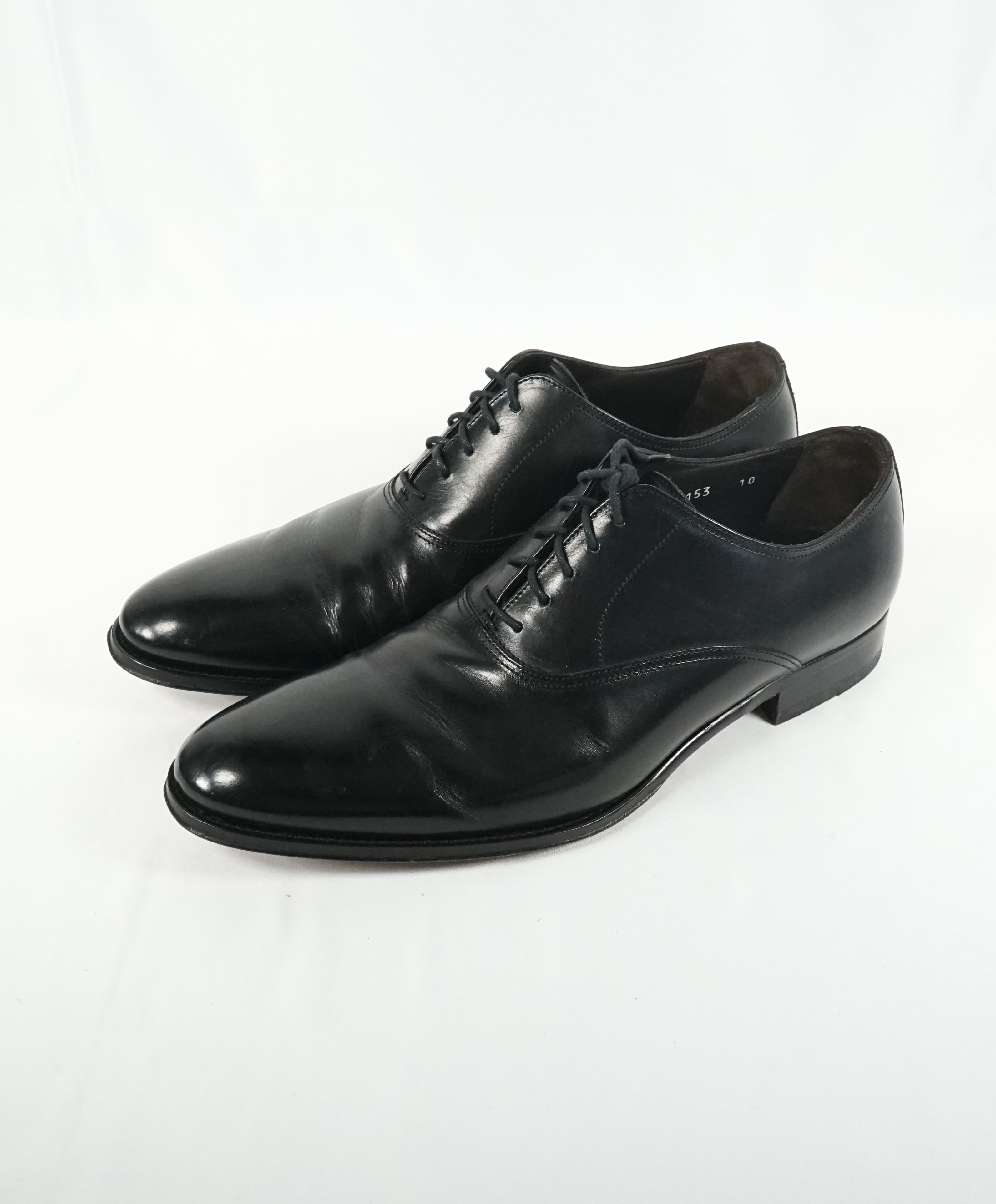 TO BOOT NEW YORK - Black Round Toe Sleek Oxfords - 10