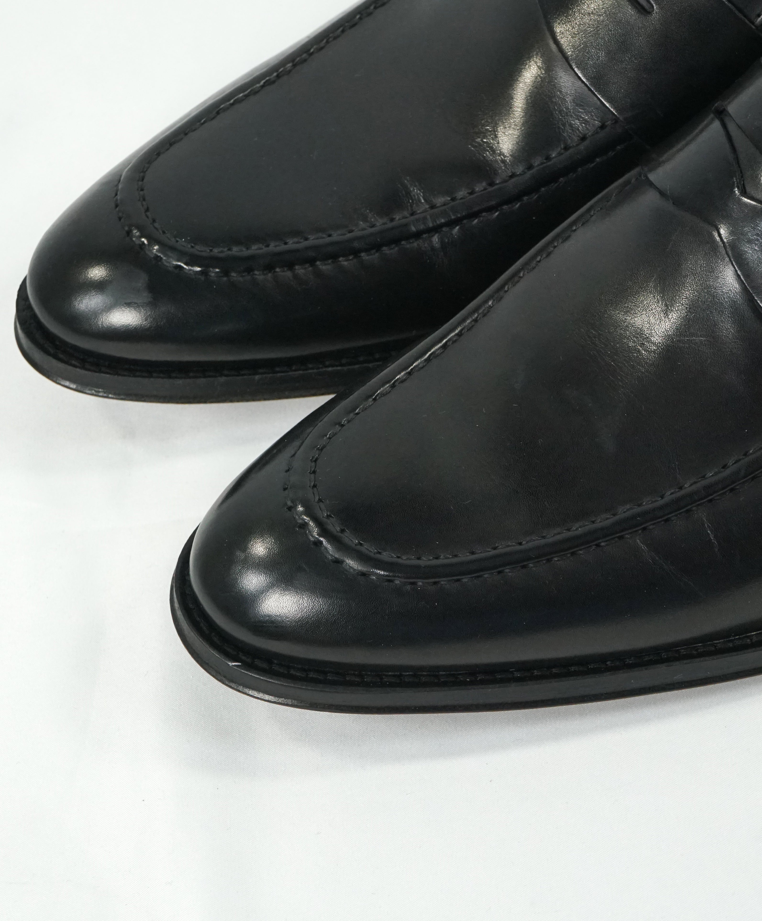 TO BOOT NEW YORK - “James” Black Round Toe Penny Loafers - 9.5