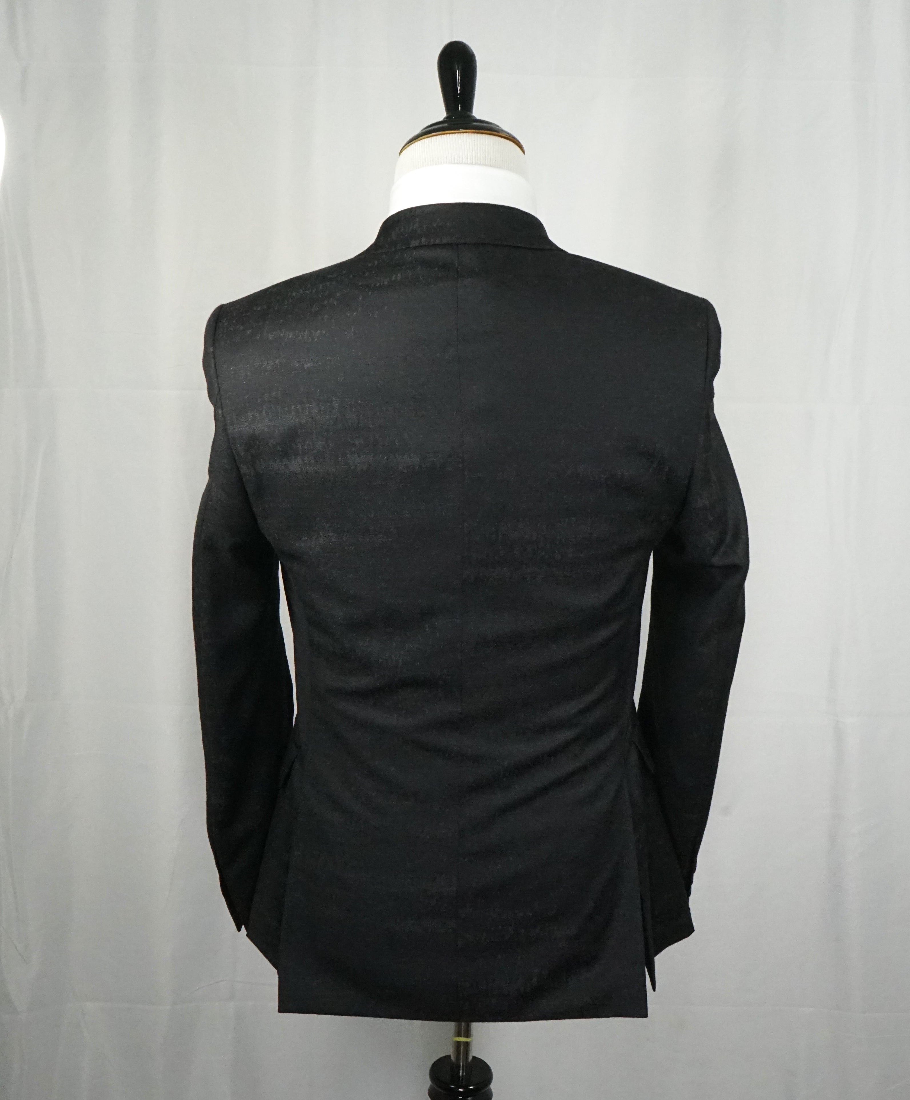 VERSACE COLLECTION - Abstract Textured Black & Gray Runway Melange Slim Suit - 38R