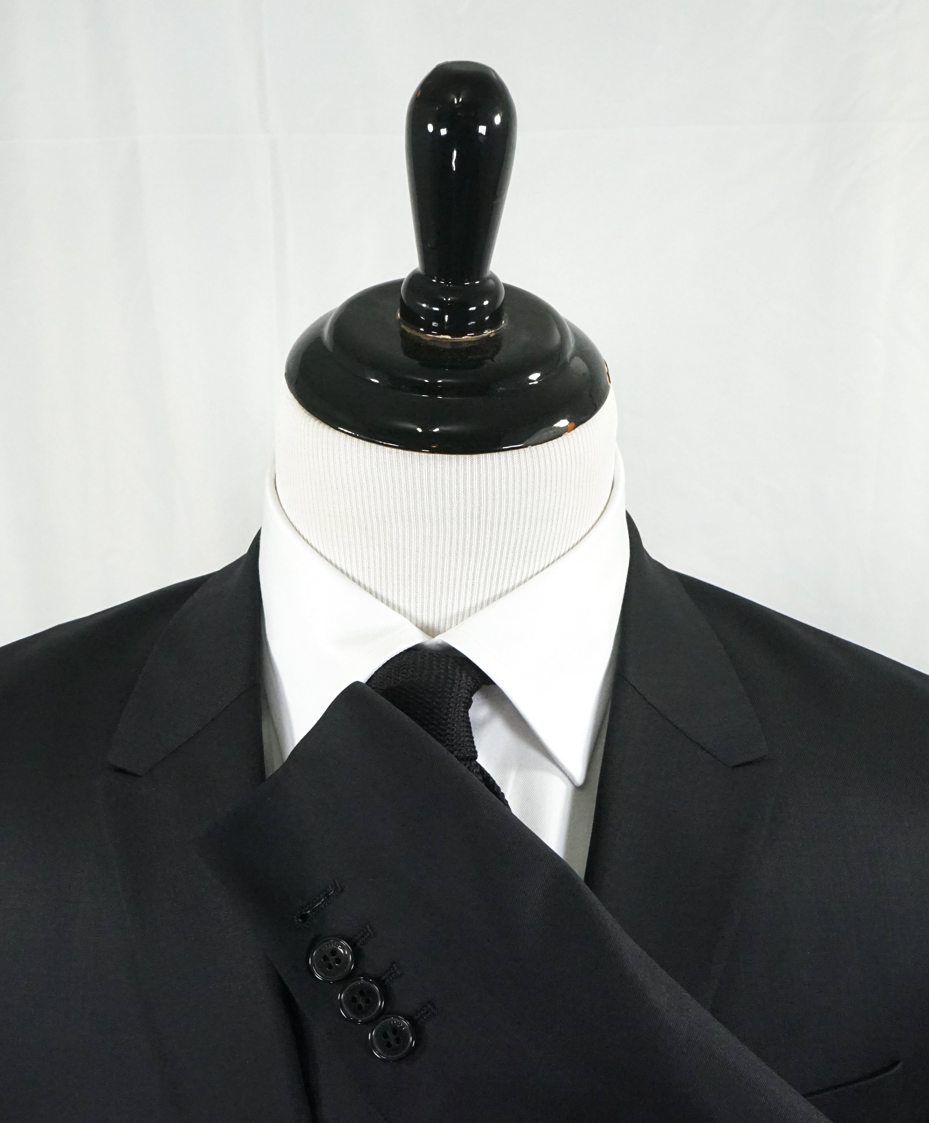 VERSACE COLLECTION - Peak Lapel Black Suit W Baroque Lining - 40R