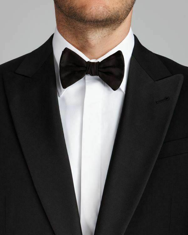 $2,095 ARMANI COLLEZIONI - “G Line” Wide Peak Lapel Tuxedo Suit - 40L